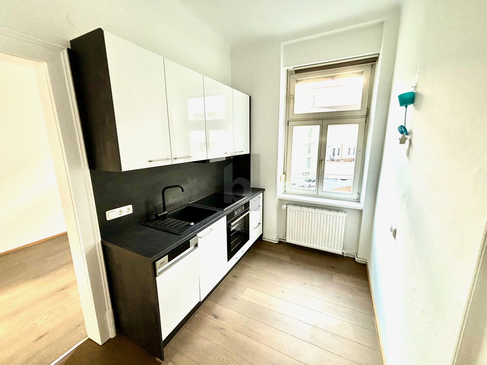 NEU RENOVIERTE UND VERMIETETE STARTERWOHNUNG  /  / 8020 Graz / Bild 1