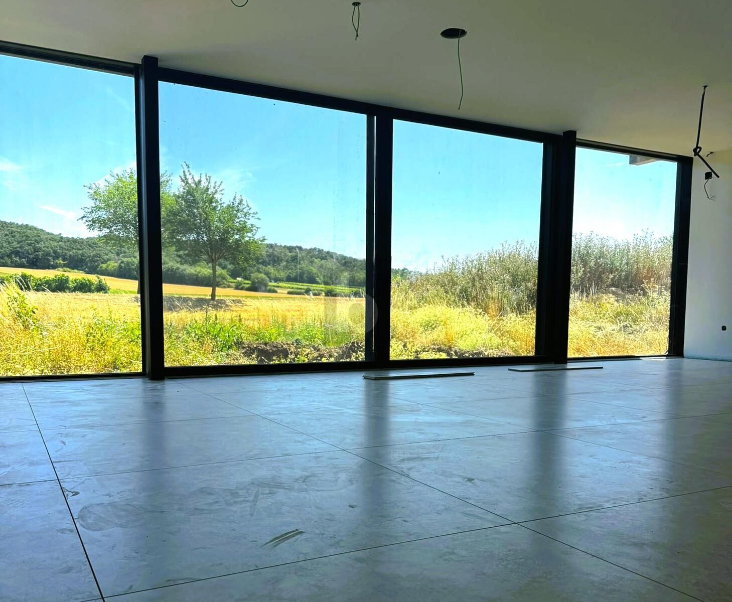 PANNONISCHE EXKLUSIVIT�T IN GLAS - MIT POOL UND POOLHAUS