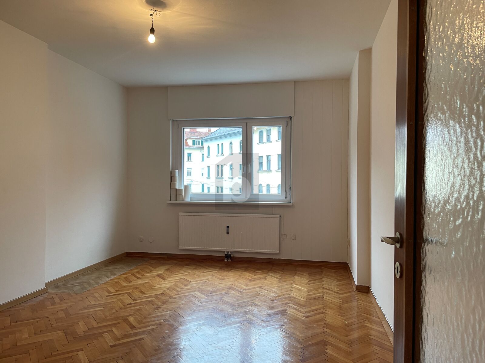 Preisreduktion! ZENTRAL GELEGEN MIT LOGGIA  /  / 8020 Graz / Bild 1