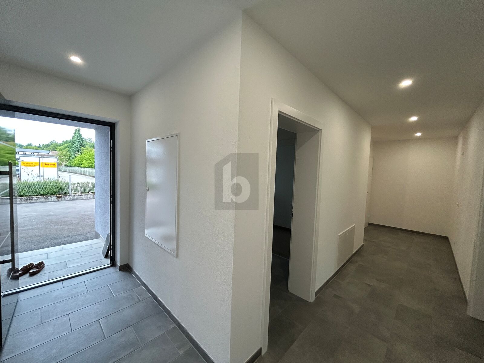PREISHIT! MODERNER NEUBAU FR DIE GANZE FAMILIE /  / 5270 Mauerkirchen / Bild 1