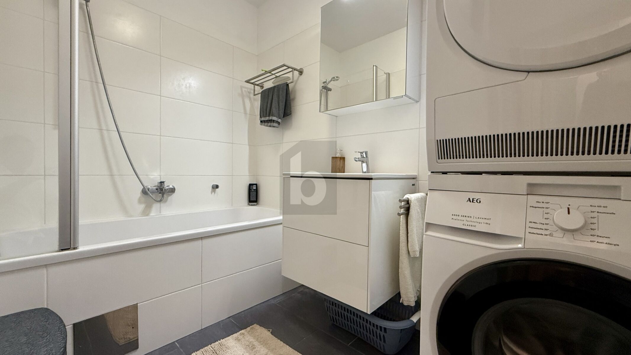 Preisreduktion! MODERN MIT TOP AUSSTATTUNG, GARAGENPLATZ & PANORAMA BALKON /  / 7000 Eisenstadt / Bild 4
