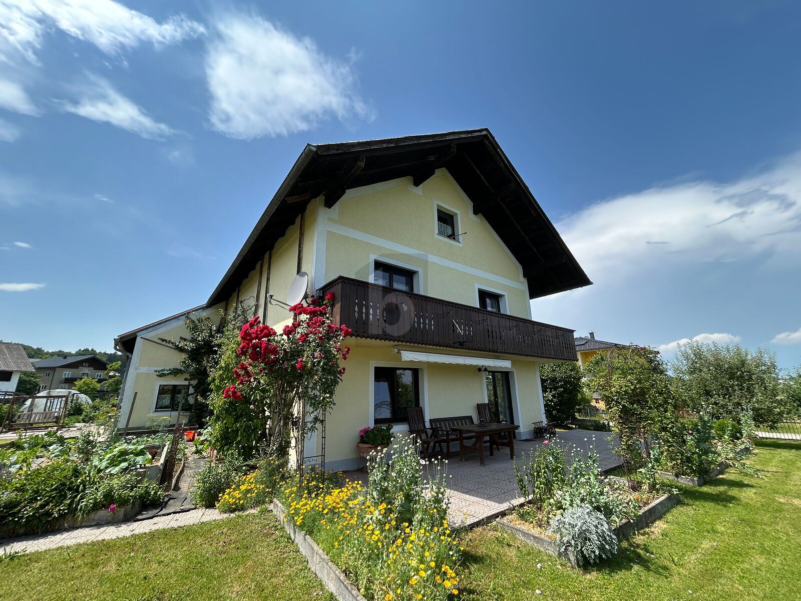 FAMILIENTRAUM MIT WELLNESSOASE FR GENERATIONEN