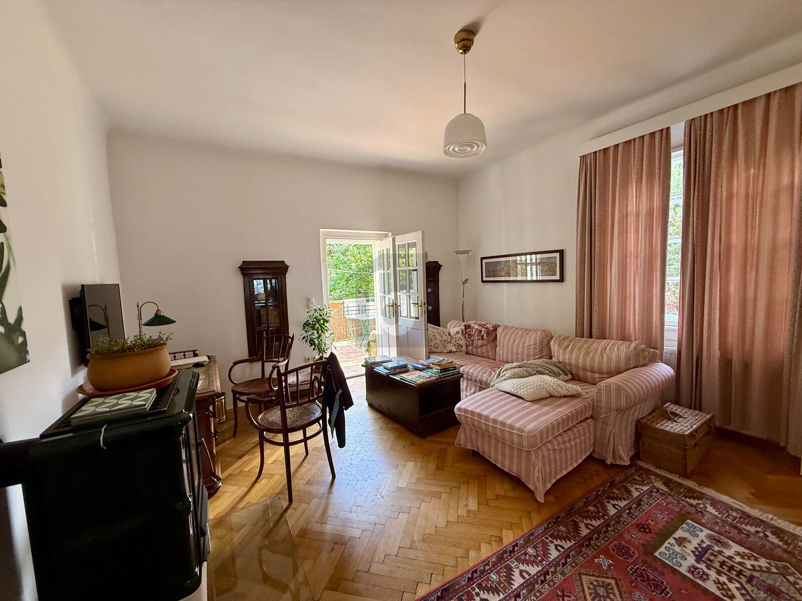 ZWEI HUSER OASE MIT WUNDERSCHNEM GARTEN /  / 1180 Wien / Bild 3