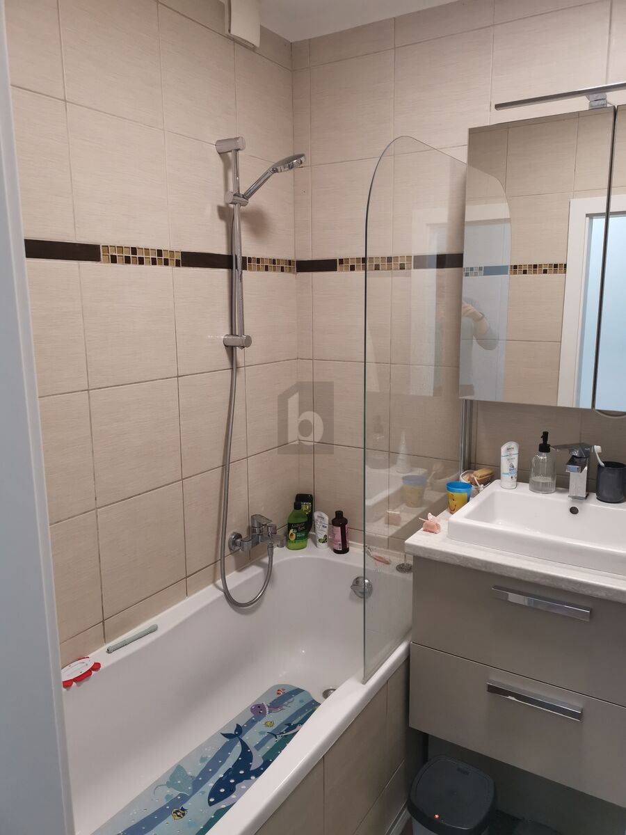 ZENTRALE LAGE, VOLLSTNDIG RENOVIERT, SEHR HELL /  / 3100 St. Plten / Bild 4