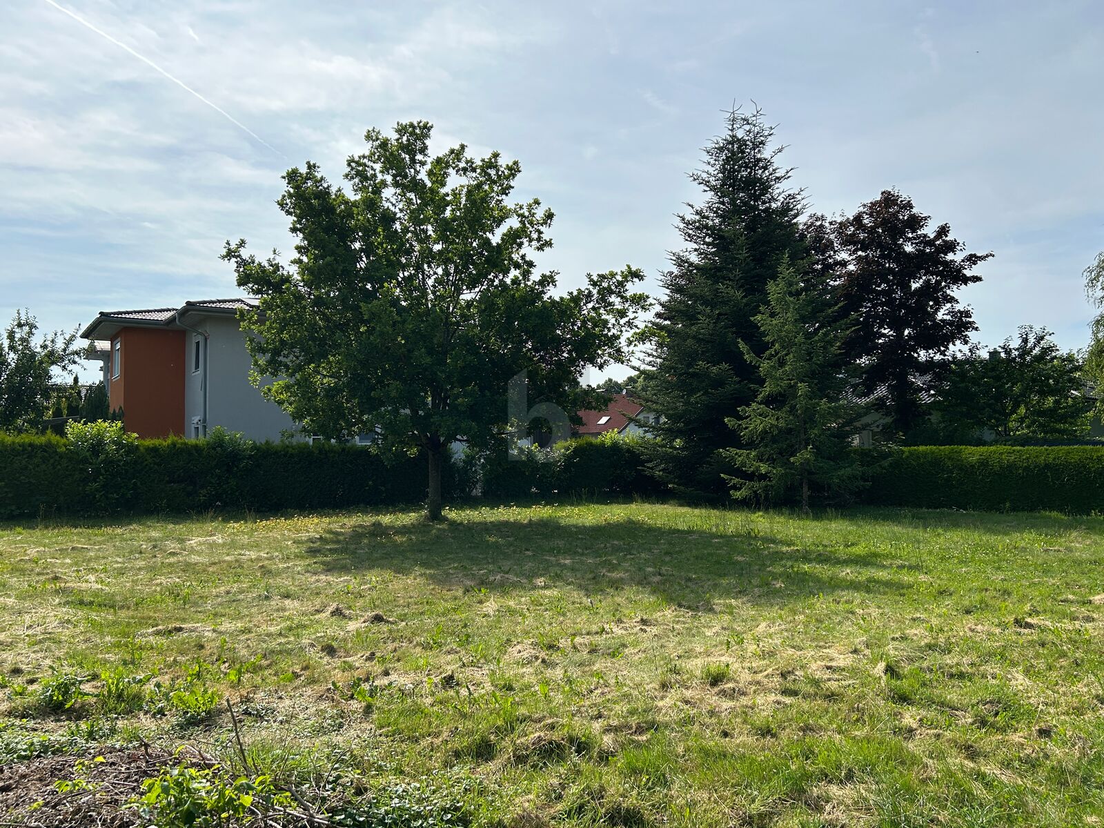 SONNIGES GRUNDSTCK IN TOPLAGE