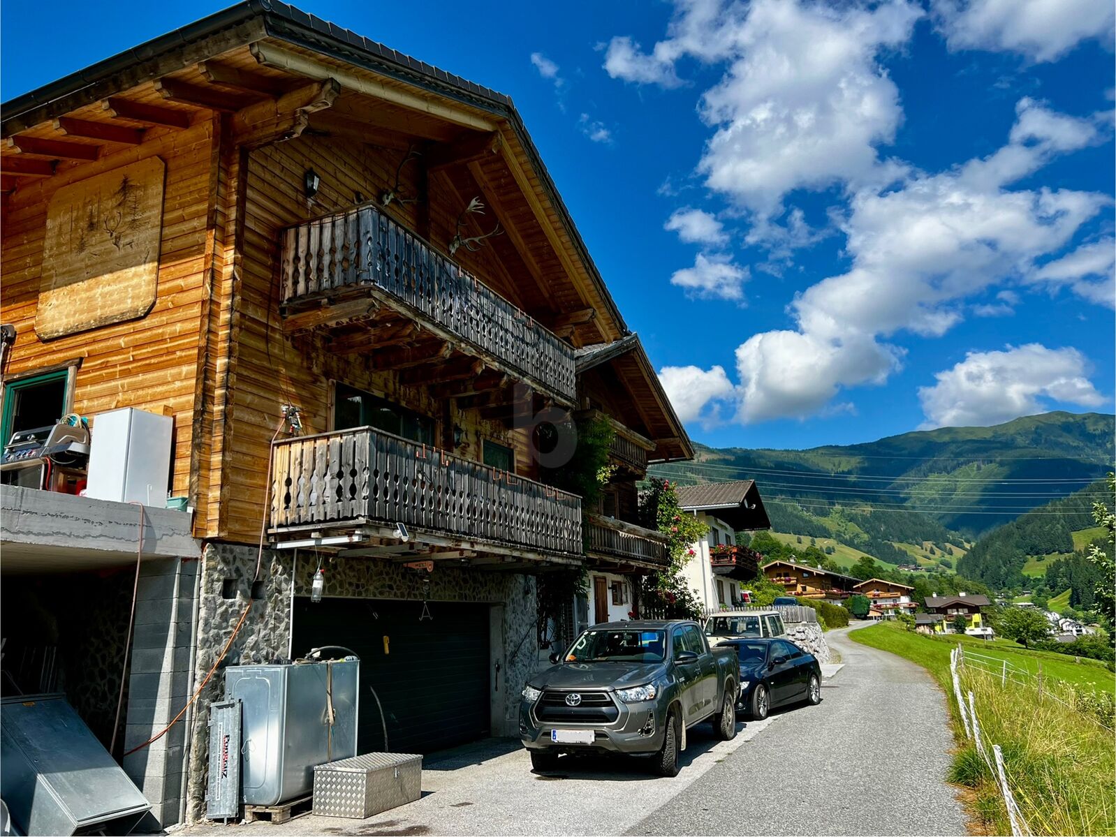 VIEL POTENTIAL, RUHE & SONNE MIT SEEBLICK! /  / 5700 Zell am See / Bild 1