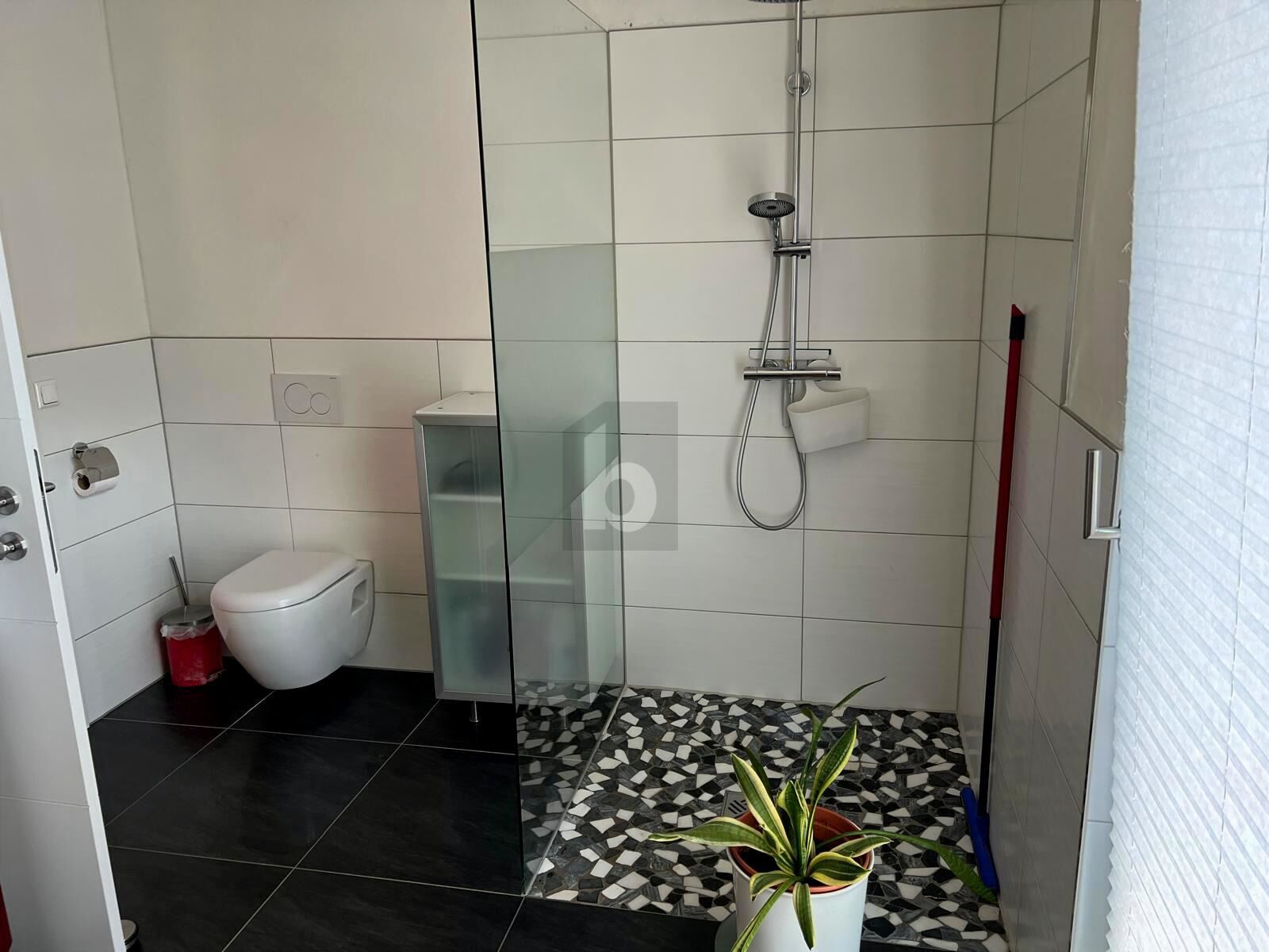 RUHIG GELEGENER FAMILIEN-TRAUM MIT GROER TERRASSE  /  / 6845 Hohenems / Bild 4