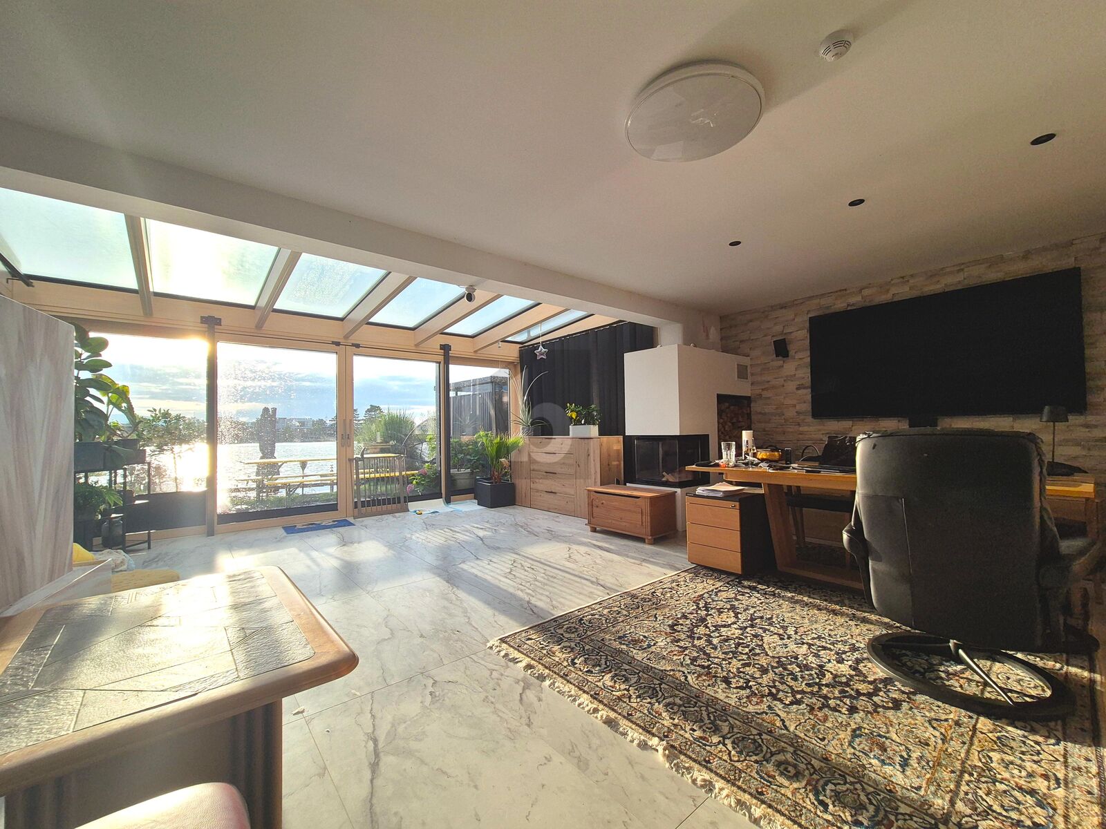 Preisreduktion! EIN ZUHAUSE FR DIE SEELE ? RUHE, ELEGANZ UND TECHNIK AUF HCHSTEM NIVEAU /  / 2482 Mnchendorf / Bild 2