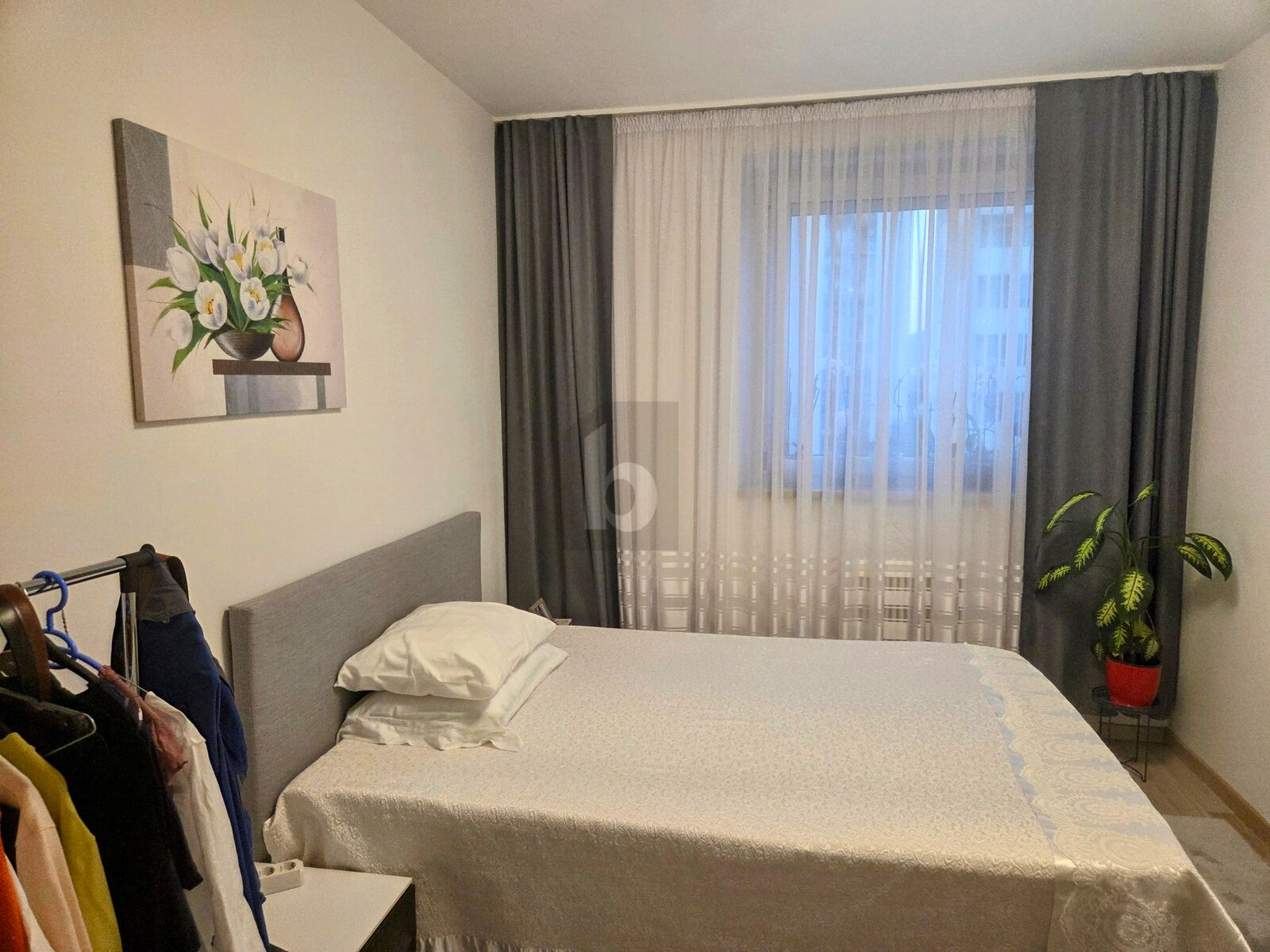 Preisreduktion! ELEGANT MÖBLIERT, MODERNISIERT UND PERFEKT GESCHNITTEN, MIT BALKON, TIEFGARAGENPLATZ UND VIEL KOMFORT / / 8020 Graz / Bild 4