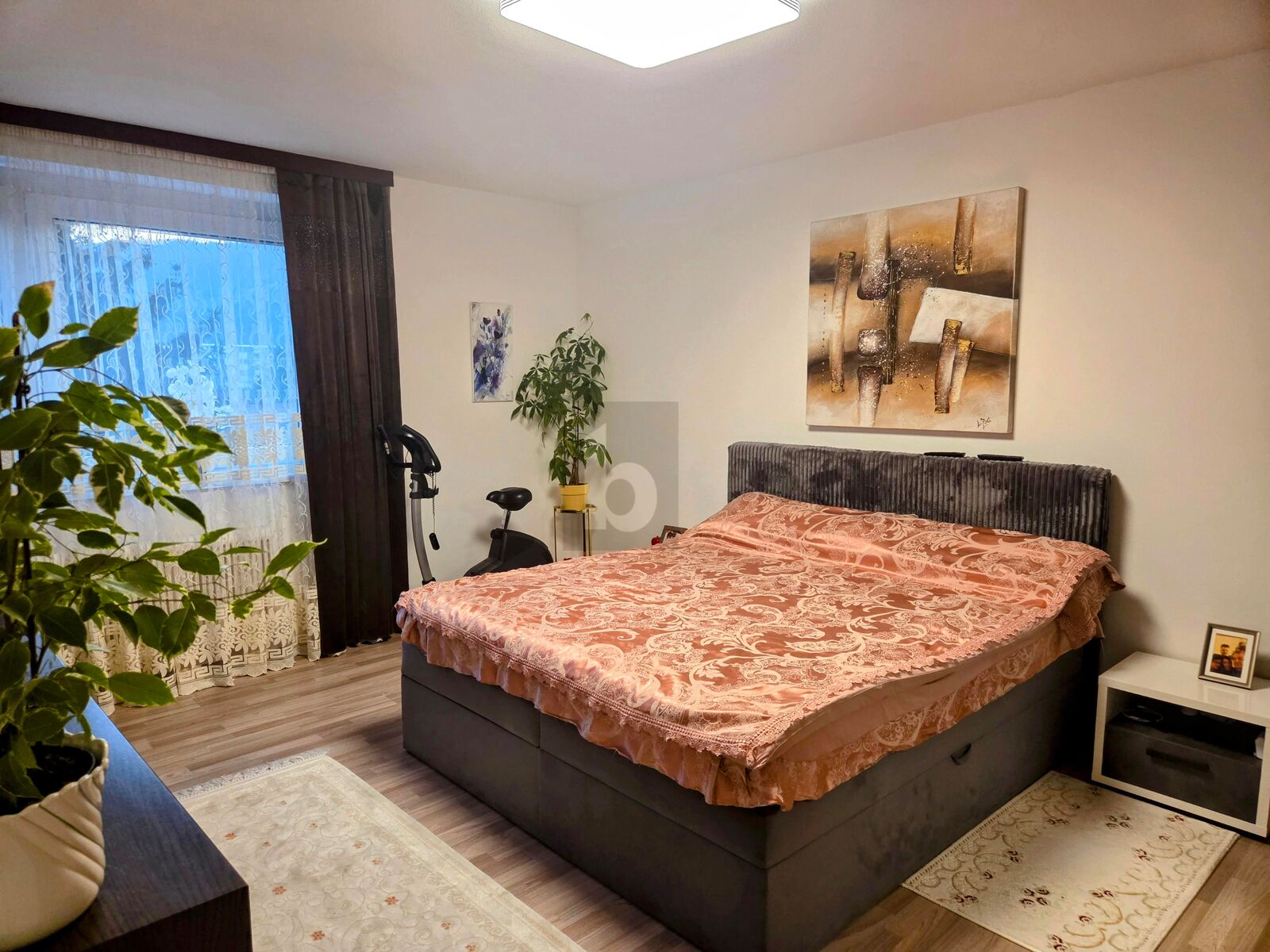ELEGANT MBLIERT, MODERNISIERT UND PERFEKT GESCHNITTEN, MIT BALKON, TIEFGARAGENPLATZ UND VIEL KOMFORT /  / 8020 Graz / Bild 3