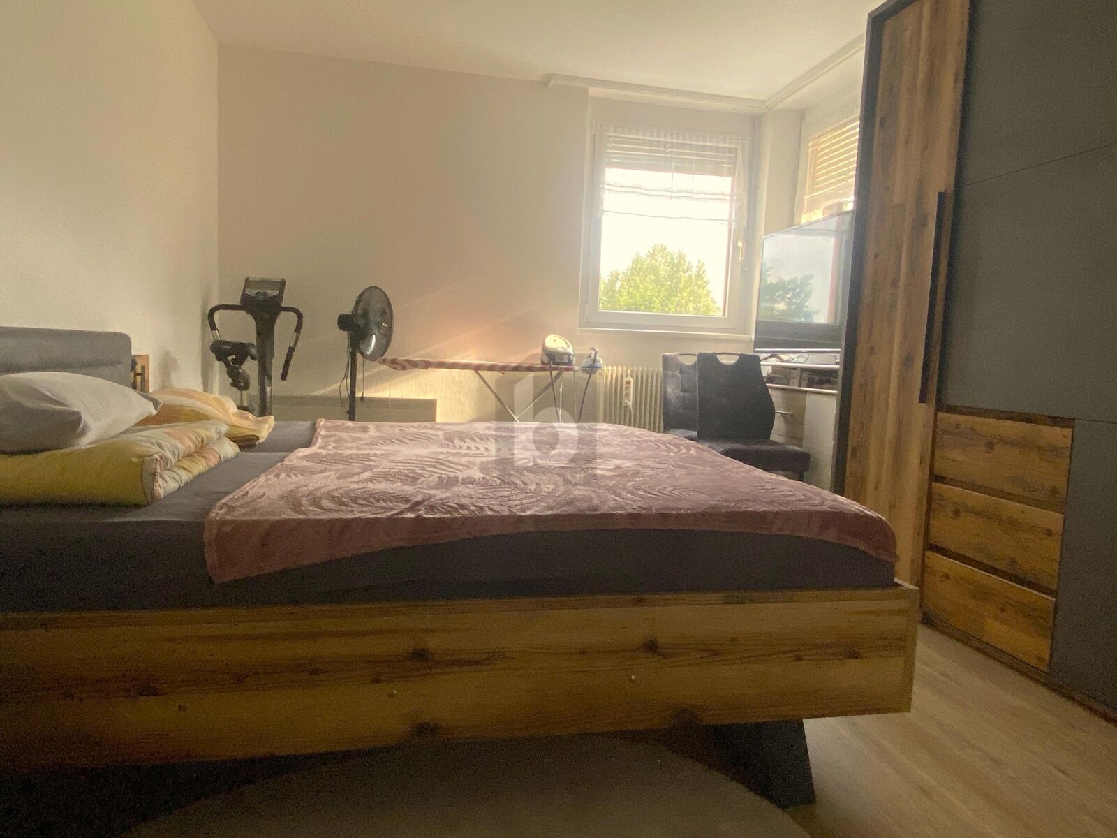 2-ZIMMER MIT WUNDERSCHNEM BLICK INS GRNE /  / 8051 Graz / Bild 2