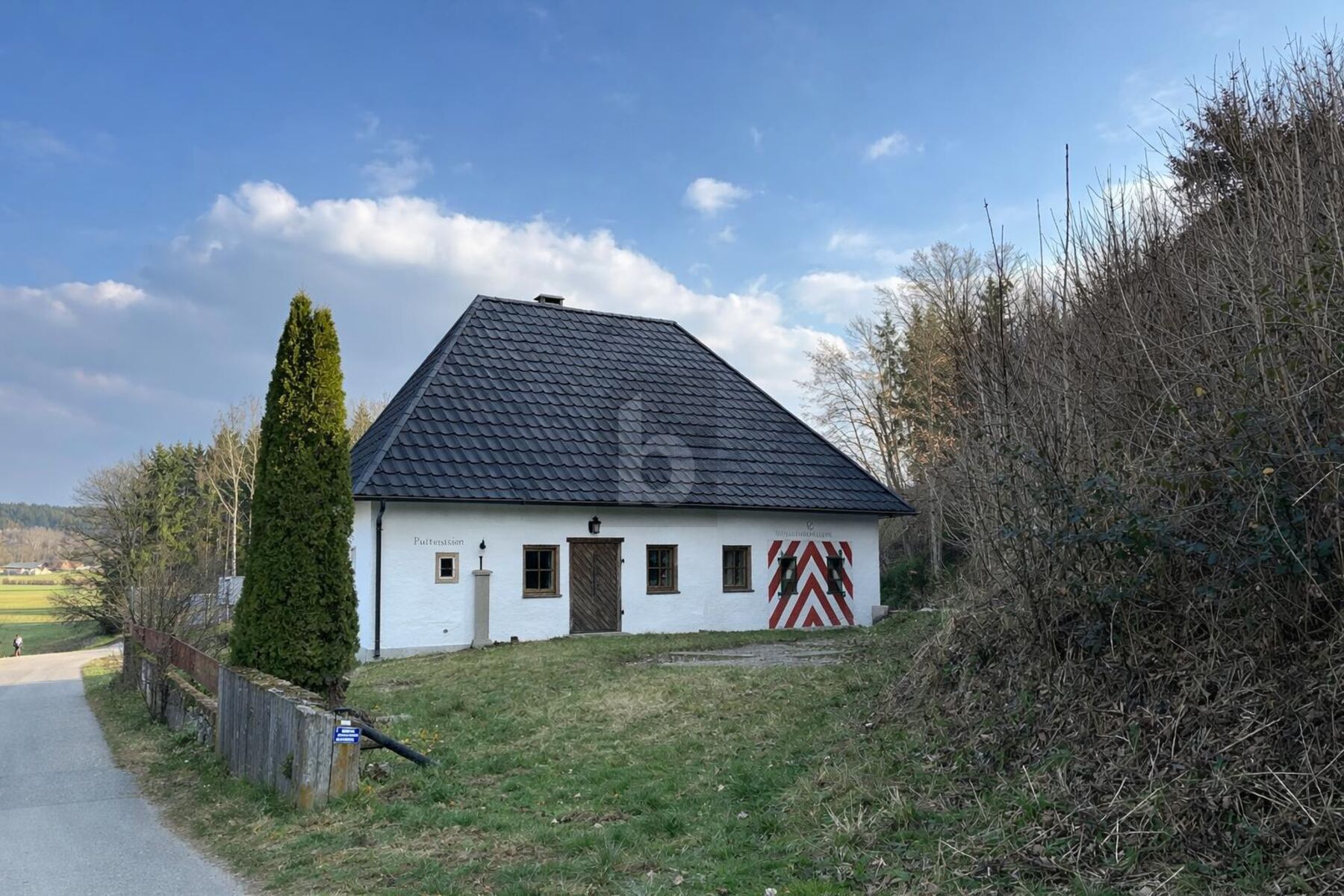 Preisreduktion! EINFAMILIENHAUS IN ALLEINLAGE | 2.630 M� GRUND | 1.000 M� BAULAND /  / 5233&nbsp;Feldm�hl / Bild 1