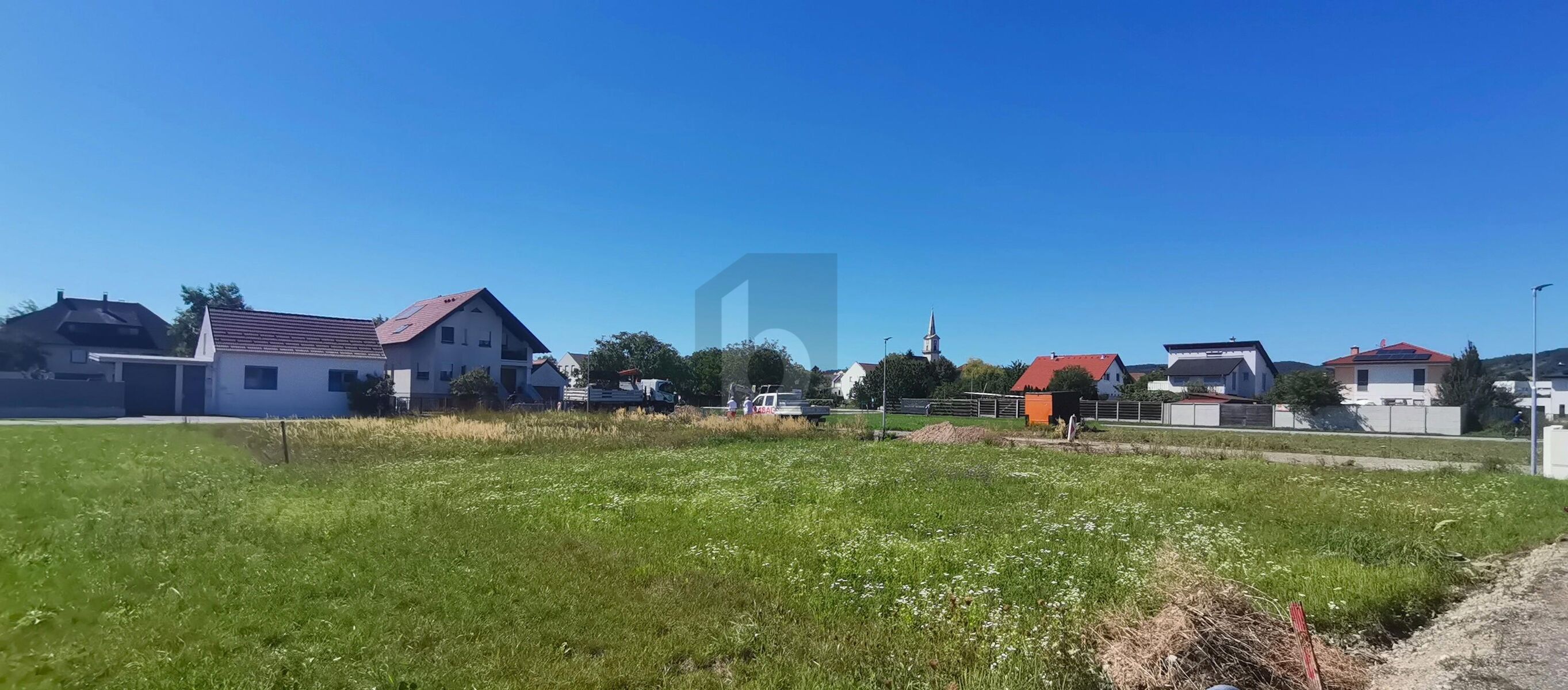 RUHIG GELEGEN - BIS ZU ACHT WOHNEINHEITEN MGLICH /  / 7083 Purbach am Neusiedler See / Bild 1