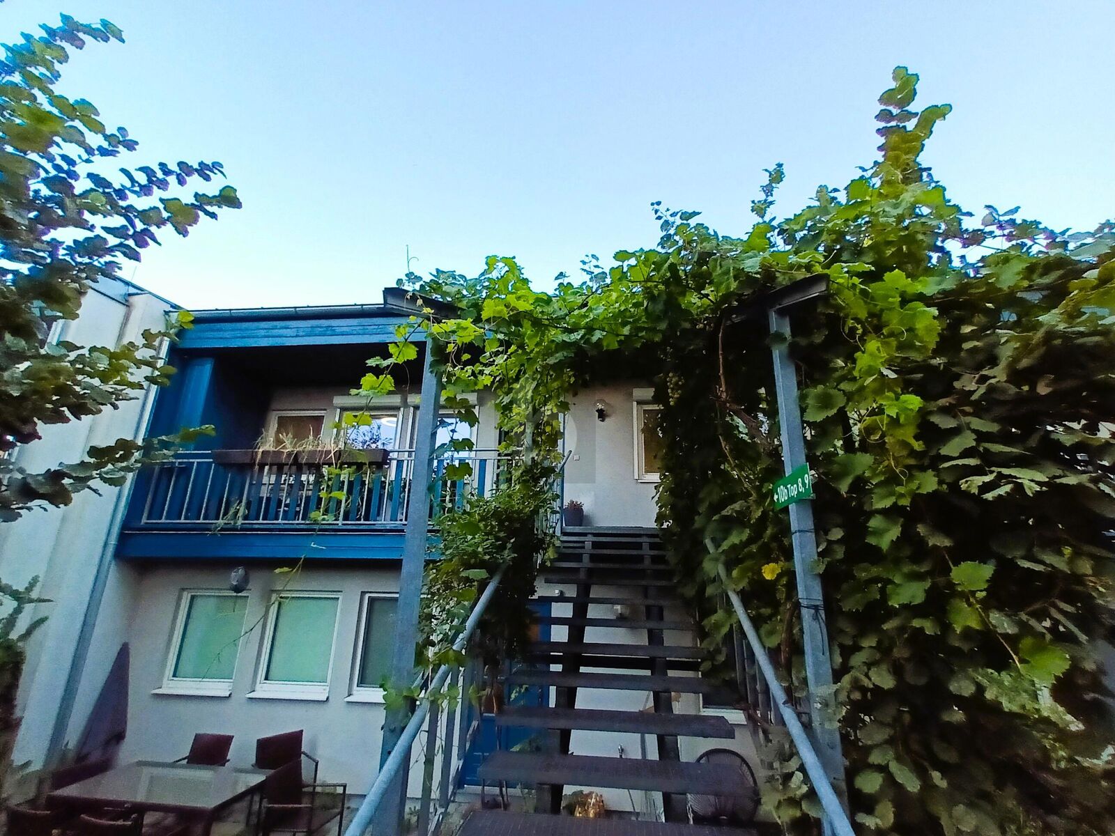 MIT LOGGIA UND GARTEN - IDEAL FR SINGLE ODER PAAR