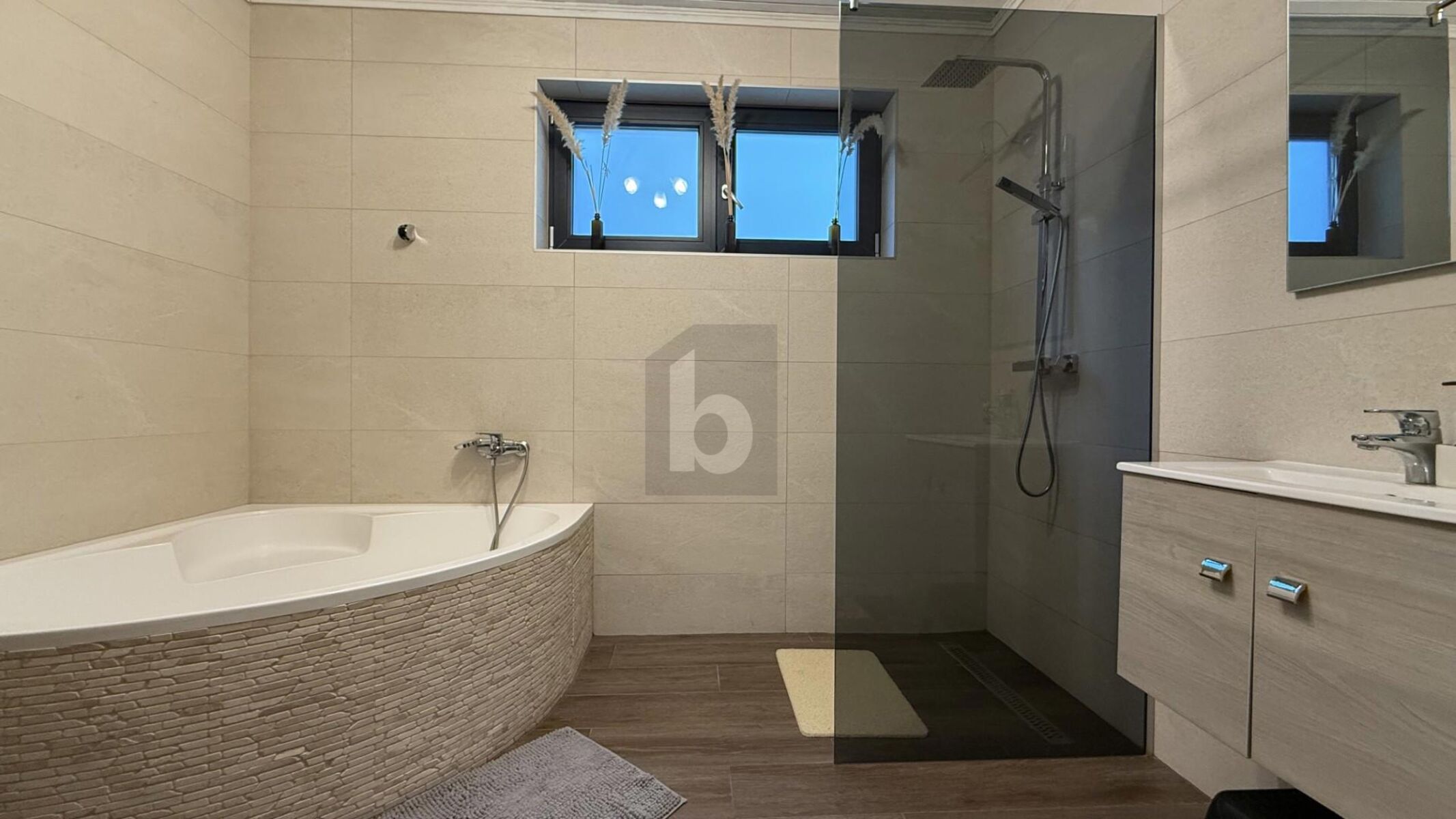 IN TOP RUHELAGE MIT VOLLKELLER UND MODERNISIERTEM WOHNRAUM / / 7443 Rattersdorf-Liebing / Bild 3