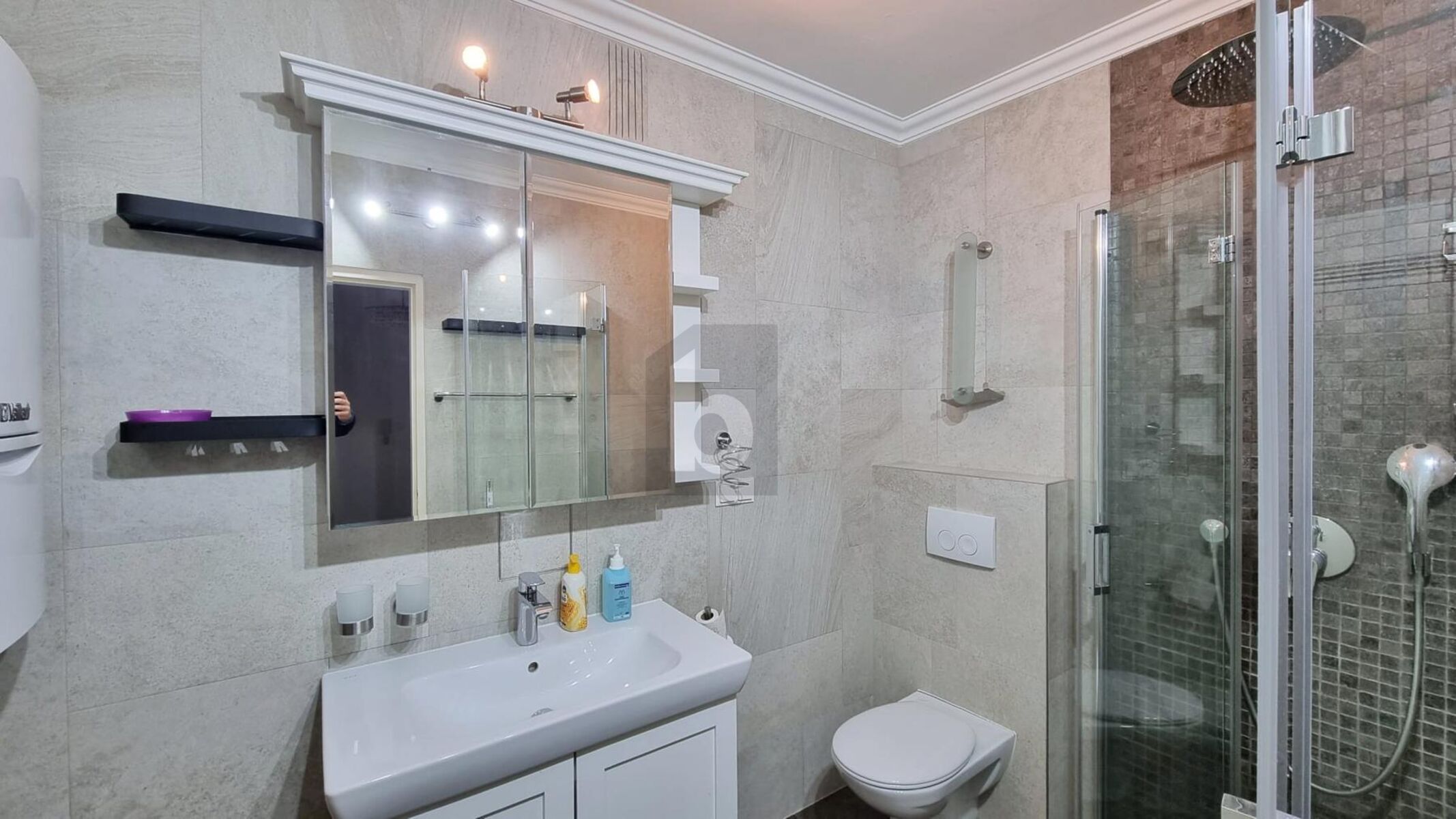 SCHNER FAMILIENHIT IN ZENTRALER LAGE! /  / 2345 Brunn am Gebirge / Bild 3