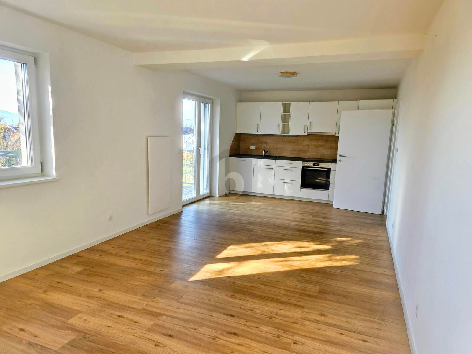 EXKLUSIV MIT MODERNISIERTEM ALTBESTAND UND PANORAMABLICK - IN ST. PETER /  / 8042 Graz / Bild 2