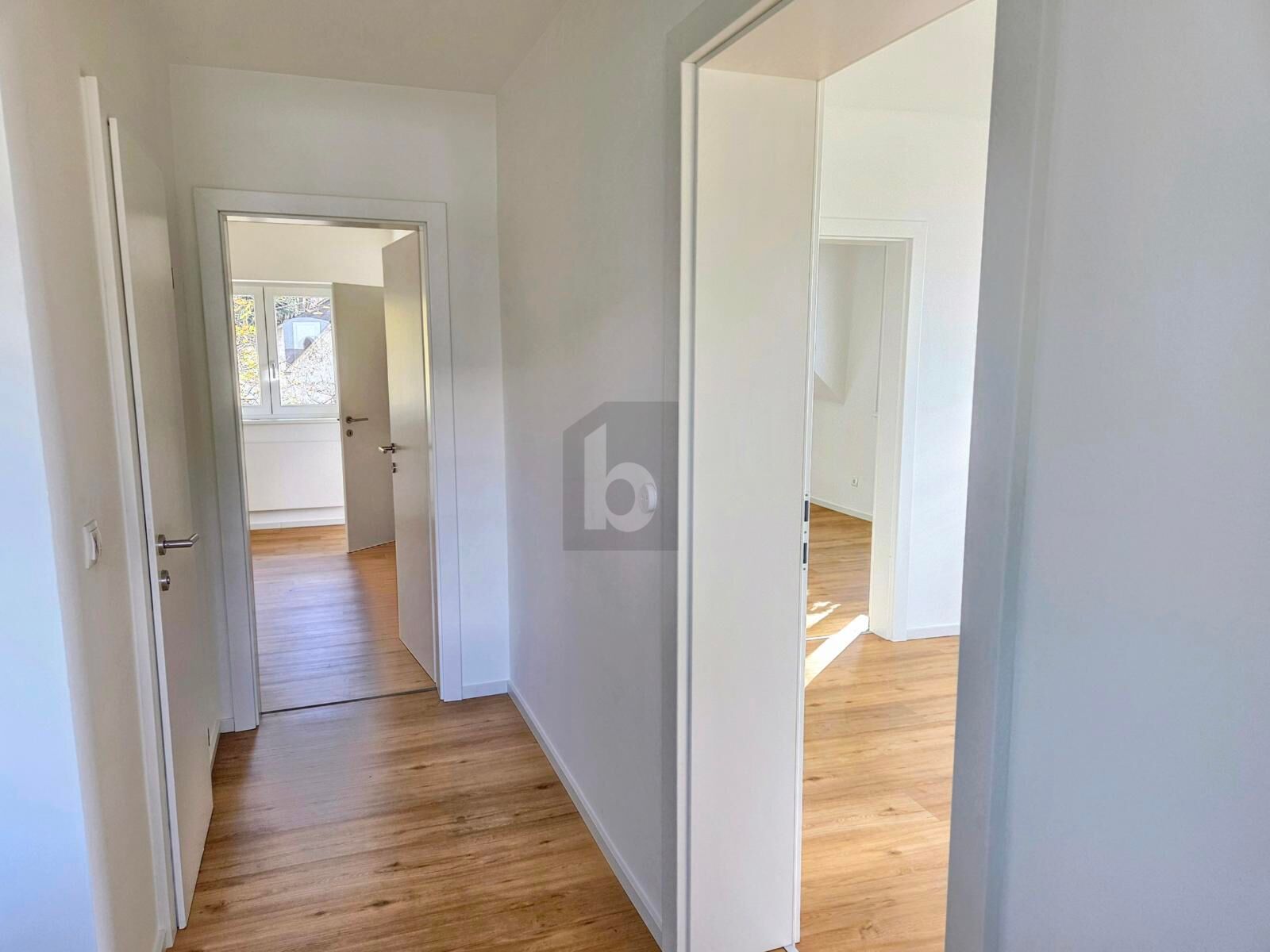 EXKLUSIV MIT MODERNISIERTEM ALTBESTAND UND PANORAMABLICK - IN ST. PETER /  / 8042 Graz / Bild 3