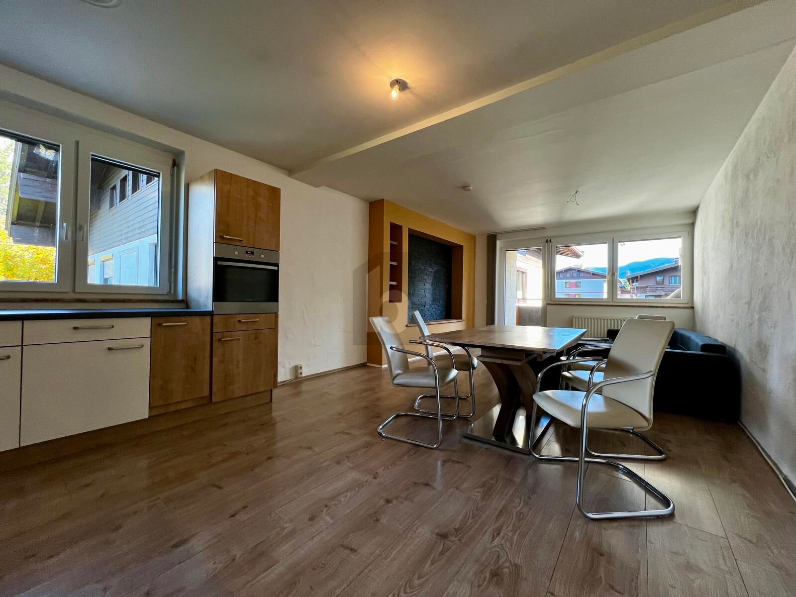 ZENTRAL, SONNIGER BALKON, STELLPLATZ - ALLES WAS MAN BRAUCHT! /  / 5760 Saalfelden am Steinernen Meer / Bild 2