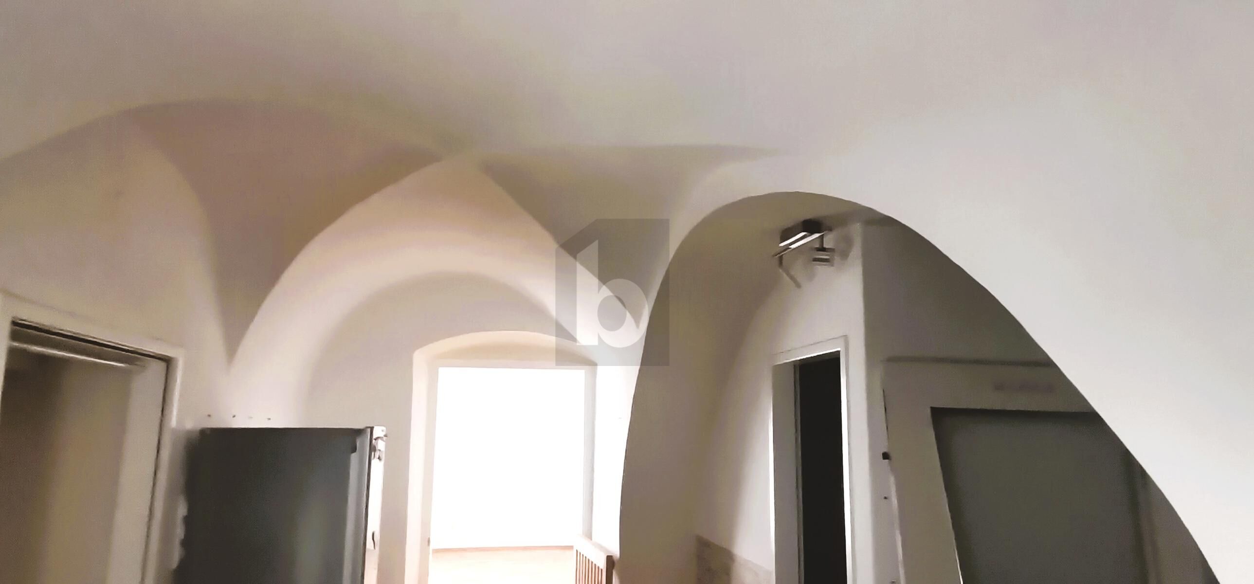 TRADITIONELLER STRECKHOF MIT GARTEN, SCHEUNE UND ZWEITER ZUFAHRT - BAURESERVE /  / 7051 Grohflein / Bild 1