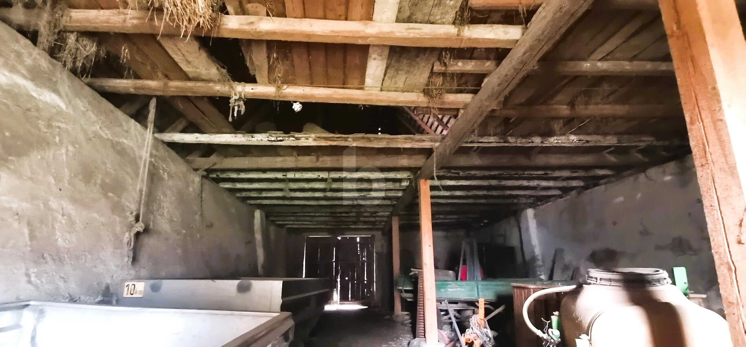 TRADITIONELLER STRECKHOF MIT GARTEN, SCHEUNE UND ZWEITER ZUFAHRT - BAURESERVE /  / 7051 Grohflein / Bild 4