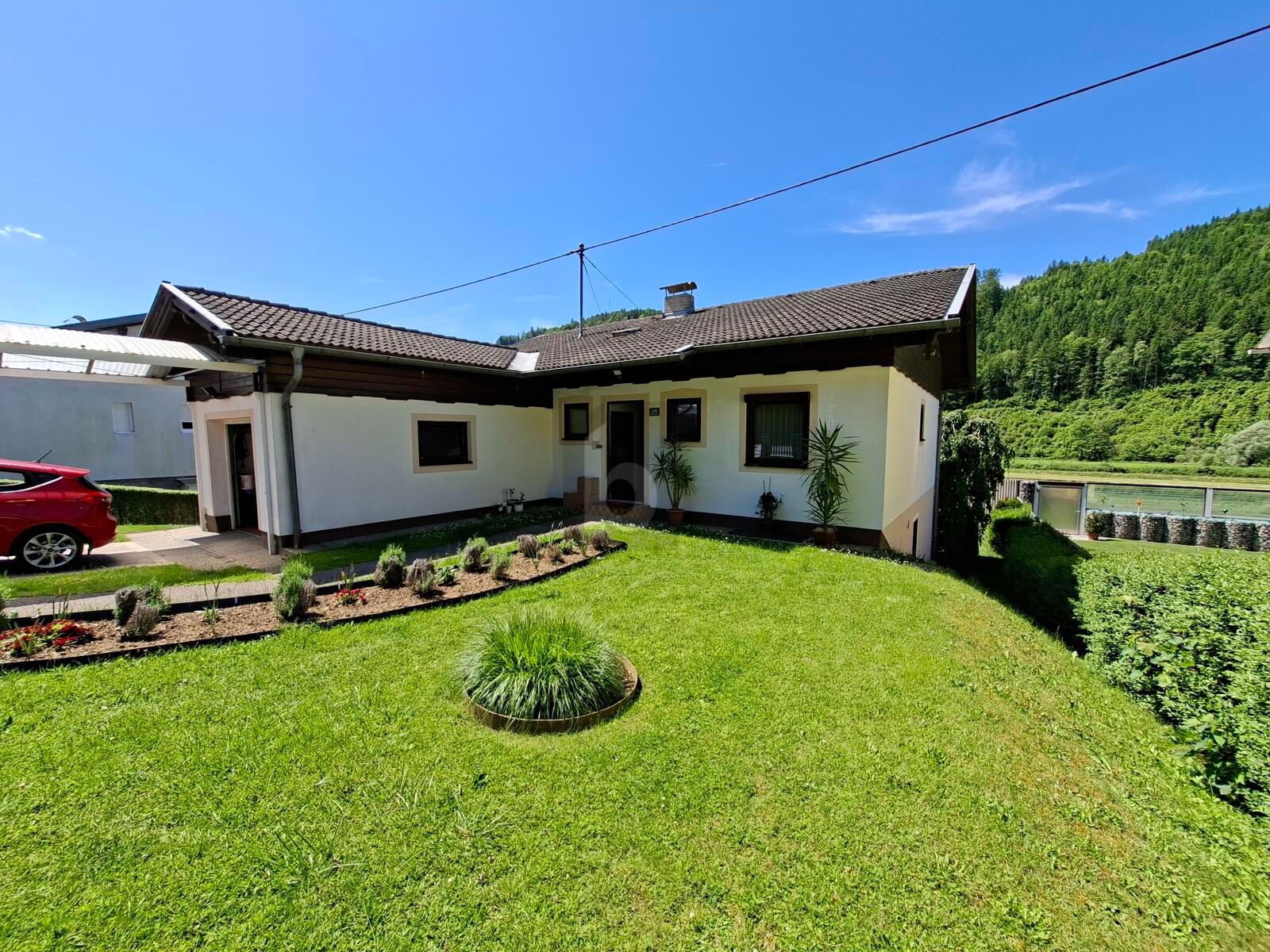 BEZAUBERNDES WOHNEN IN RUHIGER LAGE /  / 9372 Eberstein / Bild 1