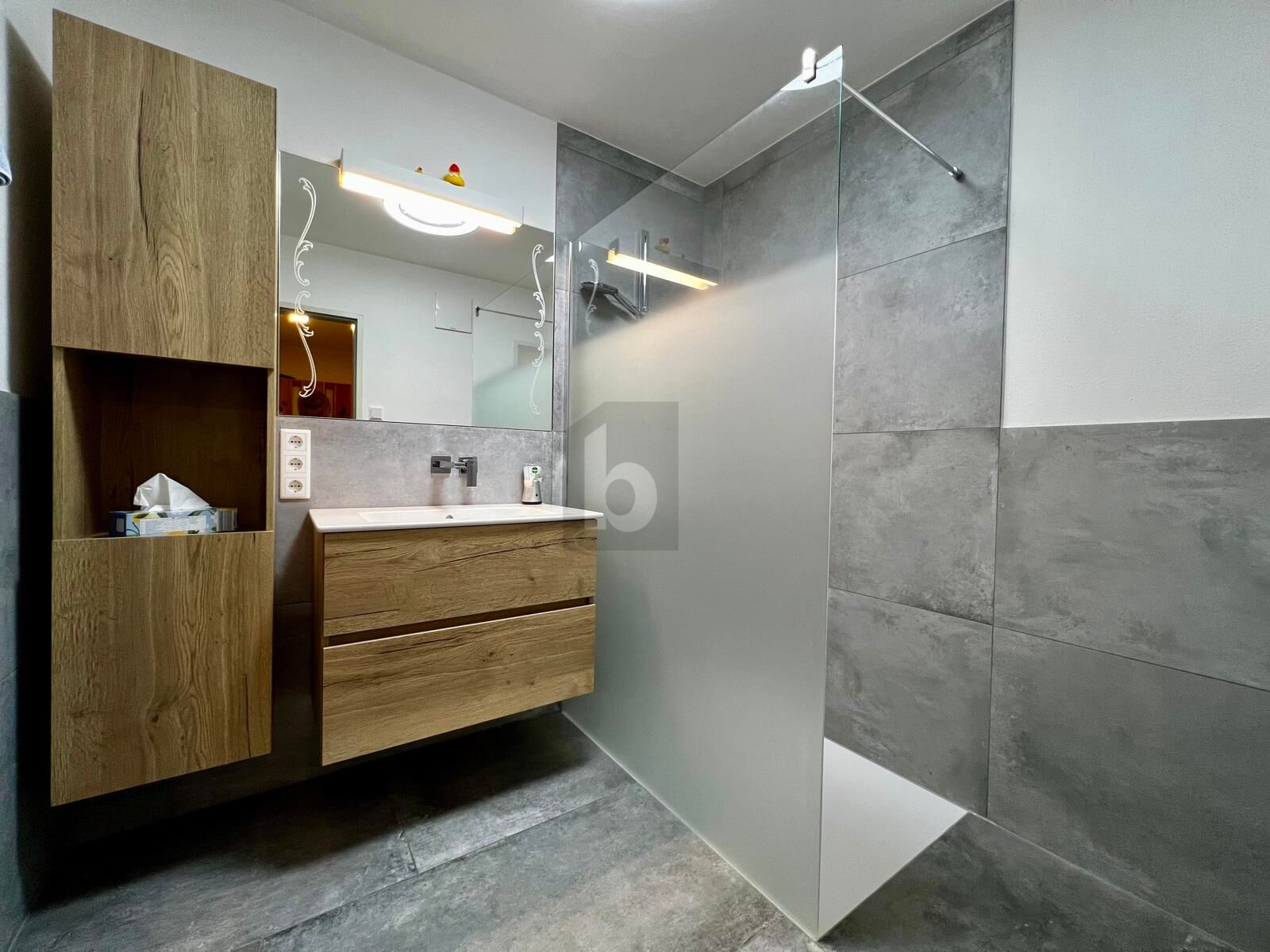 PREISHIT! SANIERT MIT SONNIGEM WINTERGARTEN UND SUPER AUFTEILUNG! /  / 5721 Piesendorf / Bild 4