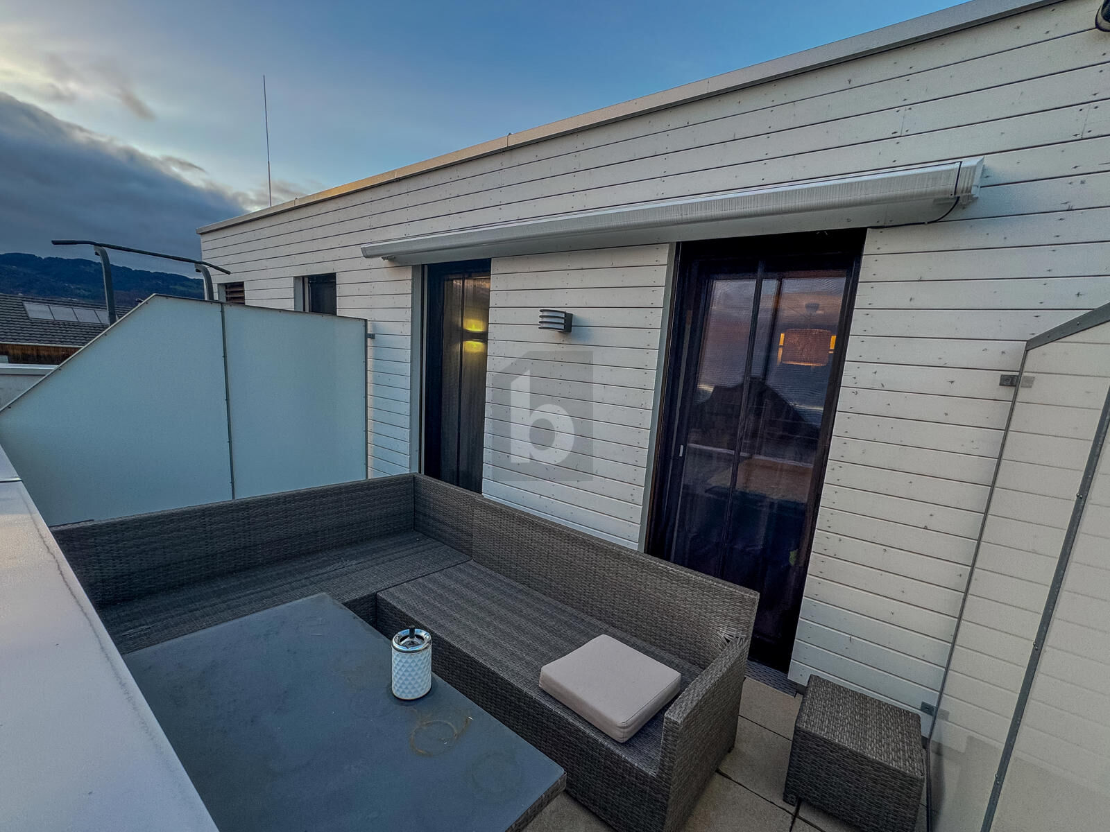 MODERN MIT GARTEN & DACHTERRASSE IN TOP LAGE ! / / 6890 Lustenau / Bild 1