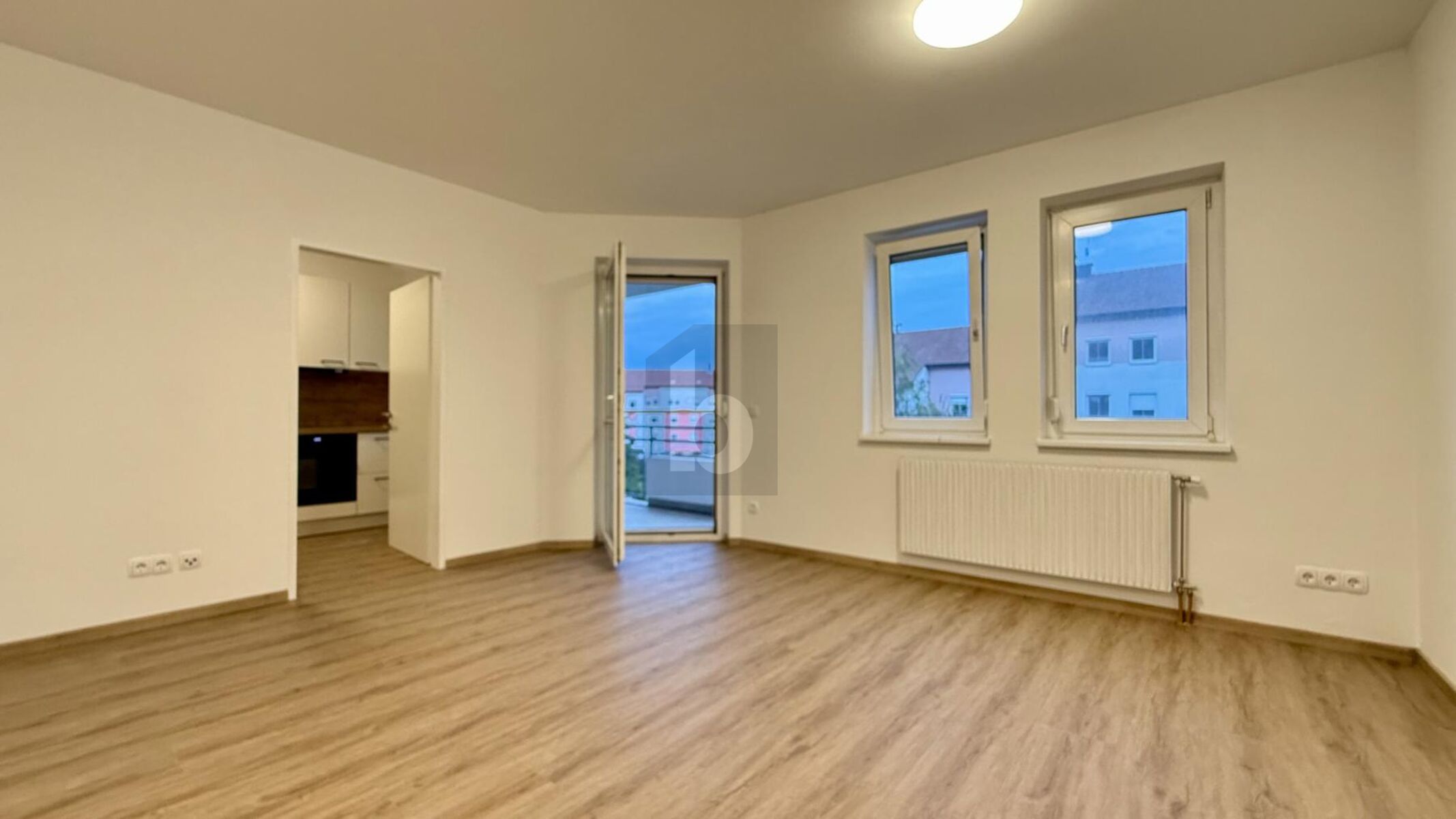 ERSTBEZUG NACH KOMPLETTSANIERUNG - MIT BALKON UND GARAGE /  / 7000 Eisenstadt / Bild 1