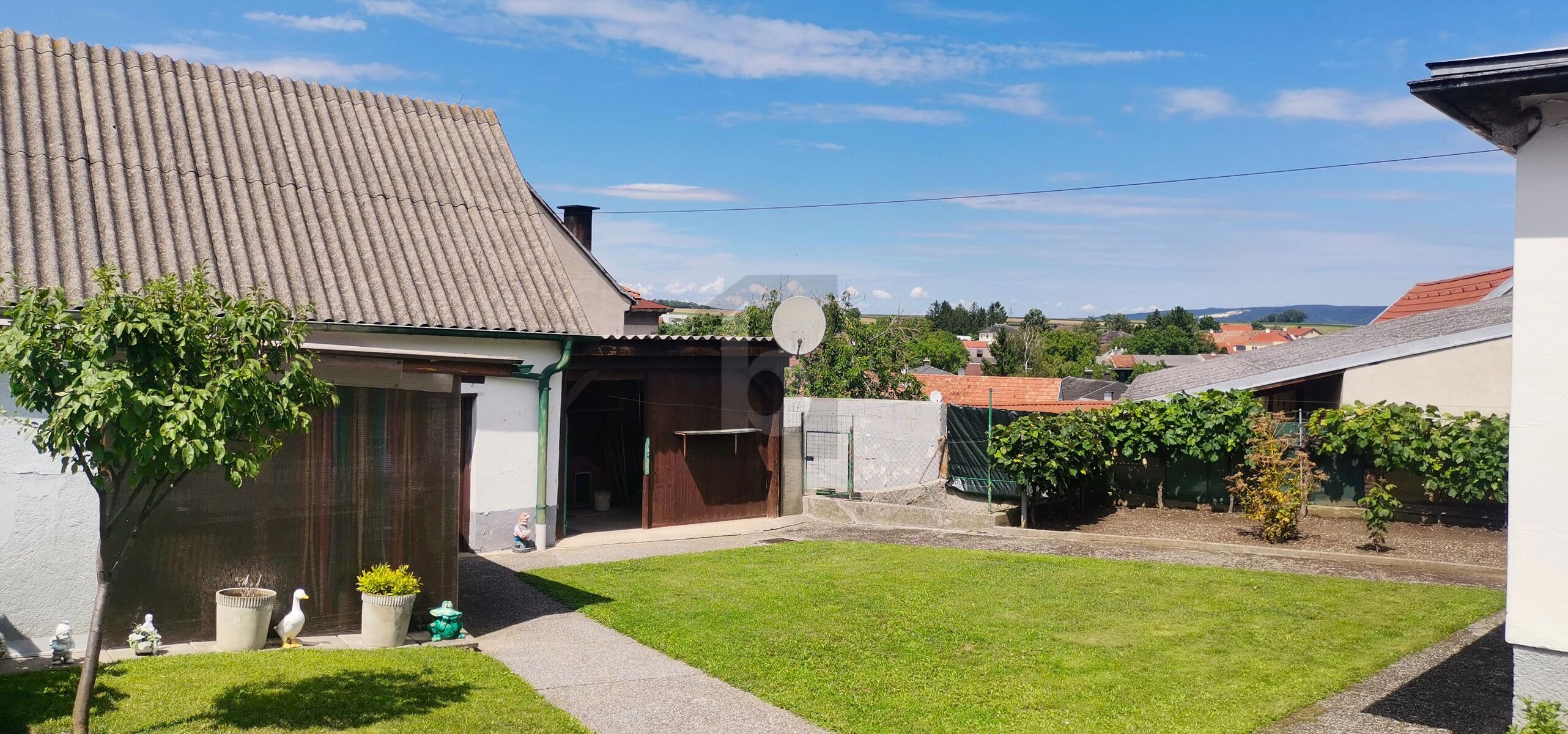MEIN ZUHAUSE MIT GARTEN, NEBENGEBUDE UND FERNSICHT /  / 7031 Krensdorf / Bild 1