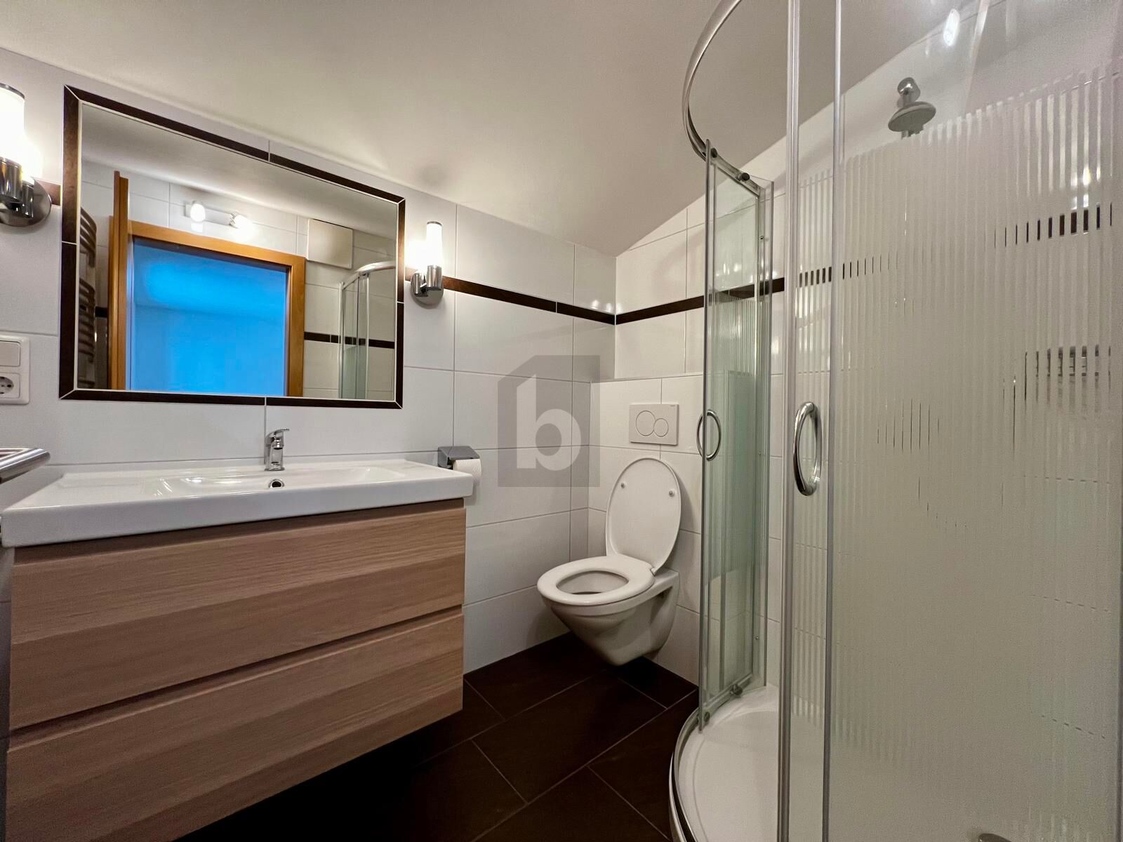 PREISHIT! TOP ZUSTAND MIT BALKON & NIEDRIGEN BETRIEBSKOSTEN / / 5632 Dorfgastein / Bild 2