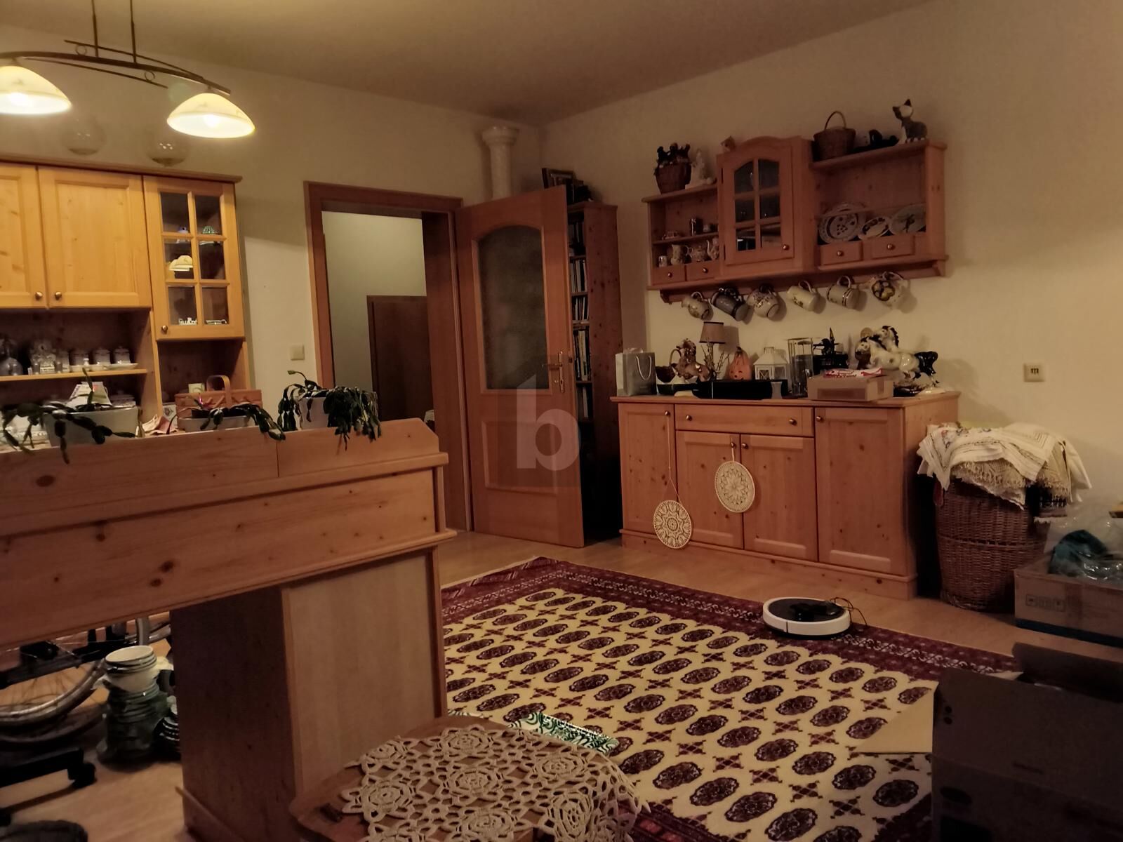 Preisreduktion! CHARMANTES EINFAMILIENHAUS MIT NEBENGEBÄUDEN, GARAGE & GARTEN IN GUT GEPFLEGTEM ZUSTAND / / 2153 Stronsdorf / Bild 2