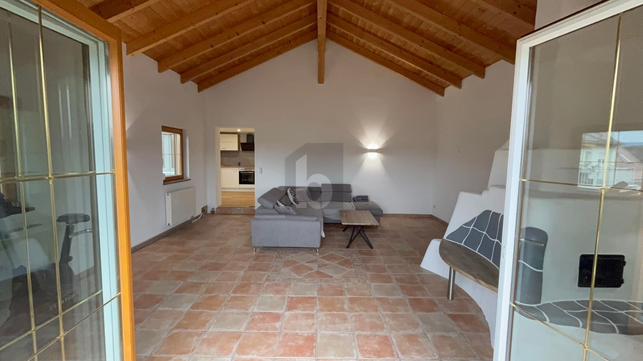 FRISCH RENOVIERT MIT POTENTIAL AUF ZWEIFAMILIENHAUS / / 5280 Braunau am Inn / Bild 2