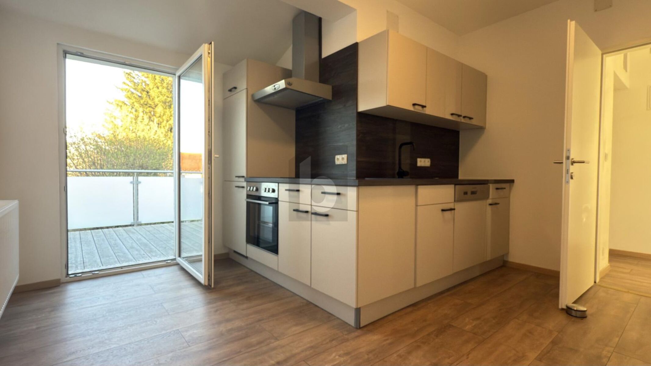 MIT GROSSER TERRASSE & MODERNER EINBAUK�CHE - TOP RAUMAUFTEILUNG  /  / 2821&nbsp;Lanzenkirchen / Bild 1