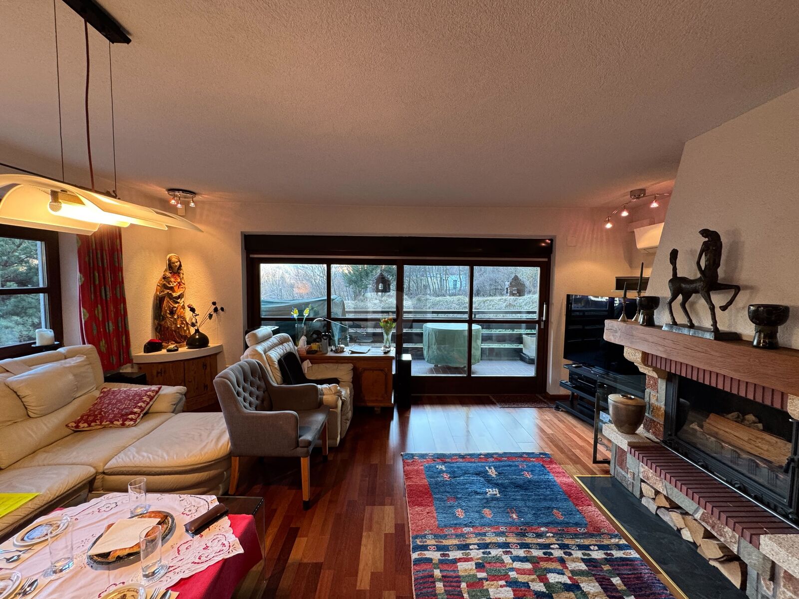 PRIVATSPH�RE PUR! LANDHAUS-STIL NAHE DEM WALD MIT POOL /  / 3001&nbsp;Steinbach / Bild 2