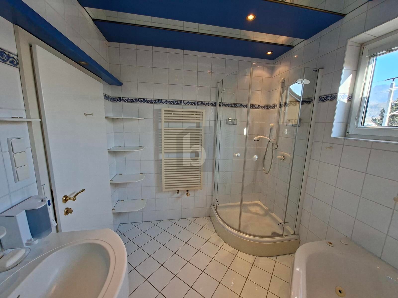 VIELE MÖGLICHKEITEN! ZUM WOHNEN UND GEWERBLICH NUTZBAR! / / 9400 Wolfsberg / Bild 3