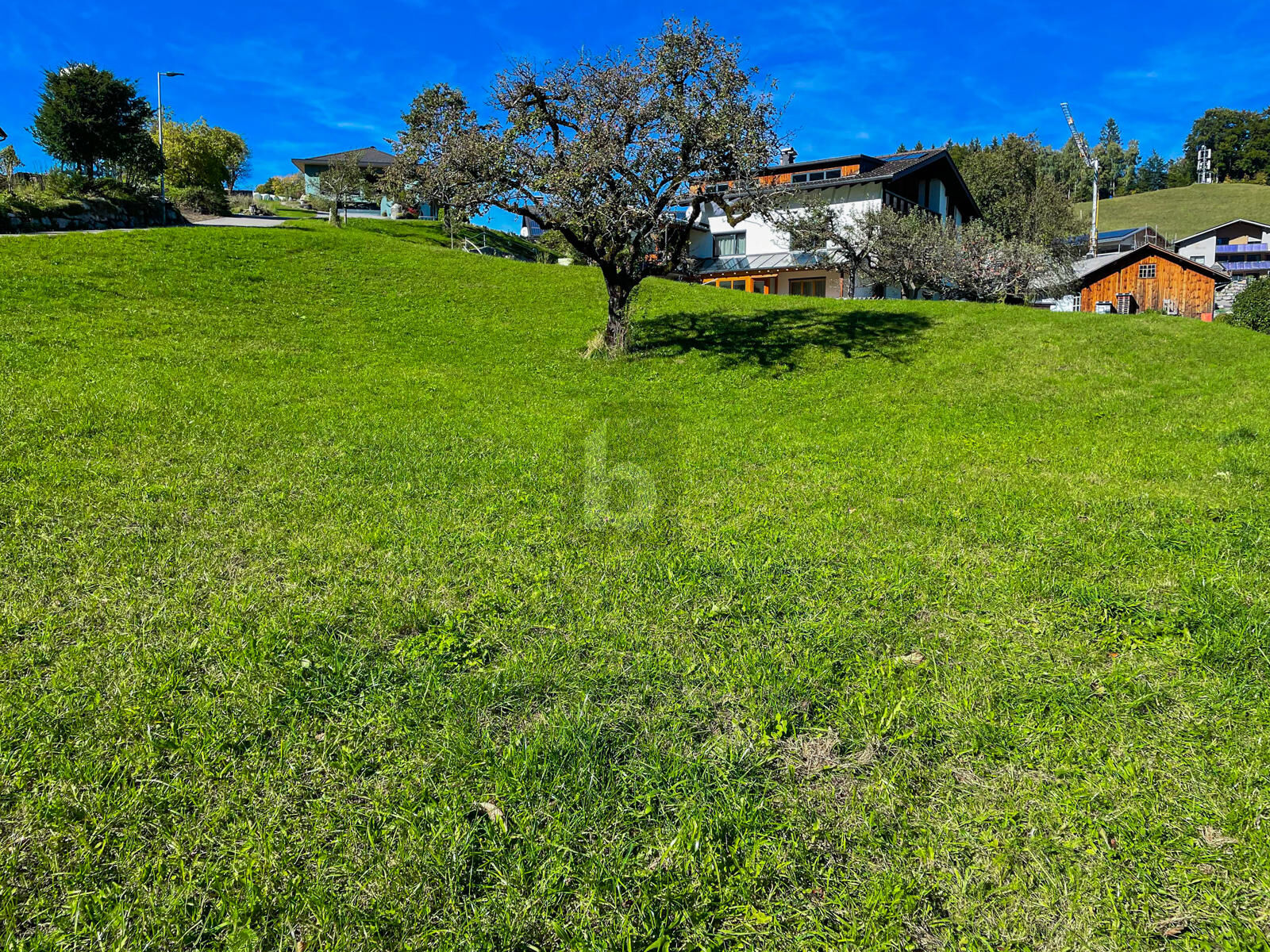 UNVERBAUBARER PANORMABLICK IM BERGDORF GURTIS / / 6820 Frastanz / Bild 2