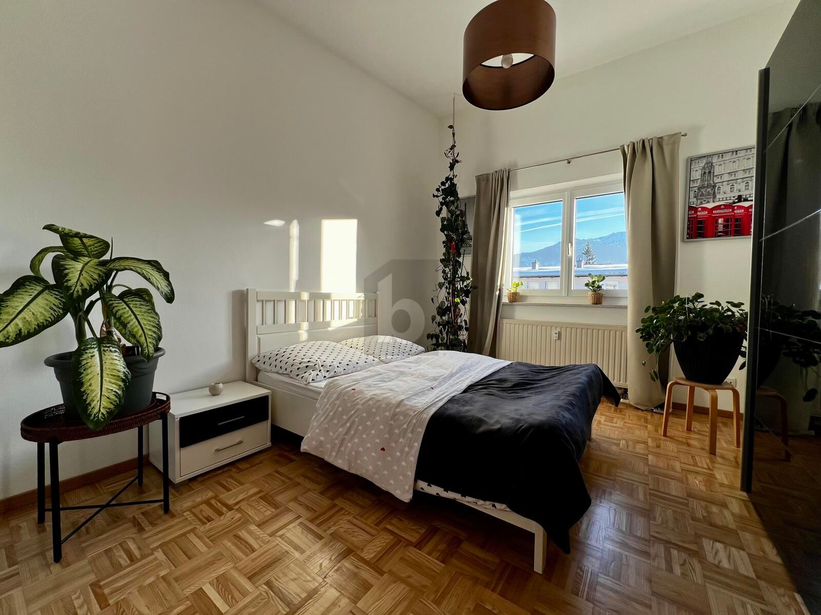 SUPER ZUSTAND MIT SONNIGEM BALKON IN RUHIGER LAGE + TIEFGARAGENPLATZ /  / 5700&nbsp;Zell am See / Bild 1