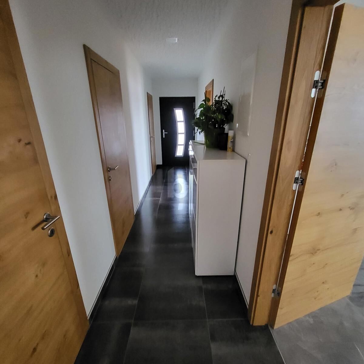 OFF-MARKET - TOP SANIERTES ANLAGEOBJEKT IN BEGEHRTER LAGE /  / 8055&nbsp;Graz / Bild 1