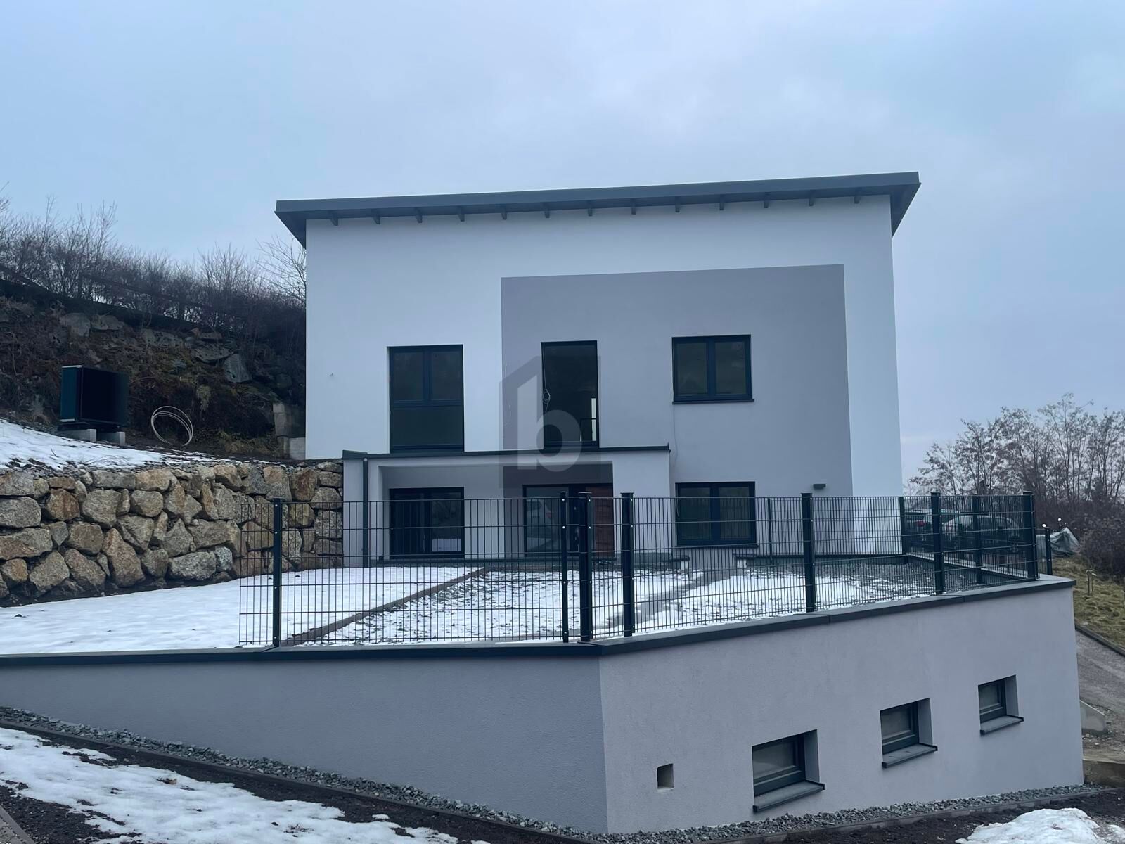 GRO�Z�GIG MIT POOL, TERRASSE & BALKON ? INDIVIDUELL FERTIGSTELLBAR /  / 4320&nbsp;Perg / Bild 2