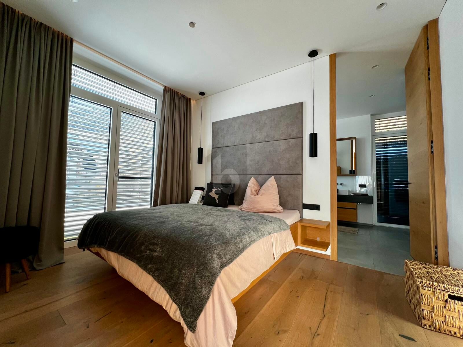 UNBESCHREIBLICHER AUSBLICK & BESONDERS HOCHWERTIG! TOURISTISCH NUTZBAR UND MIT SONNIGEM APPARTMENT /  / 5721&nbsp;Piesendorf / Bild 2