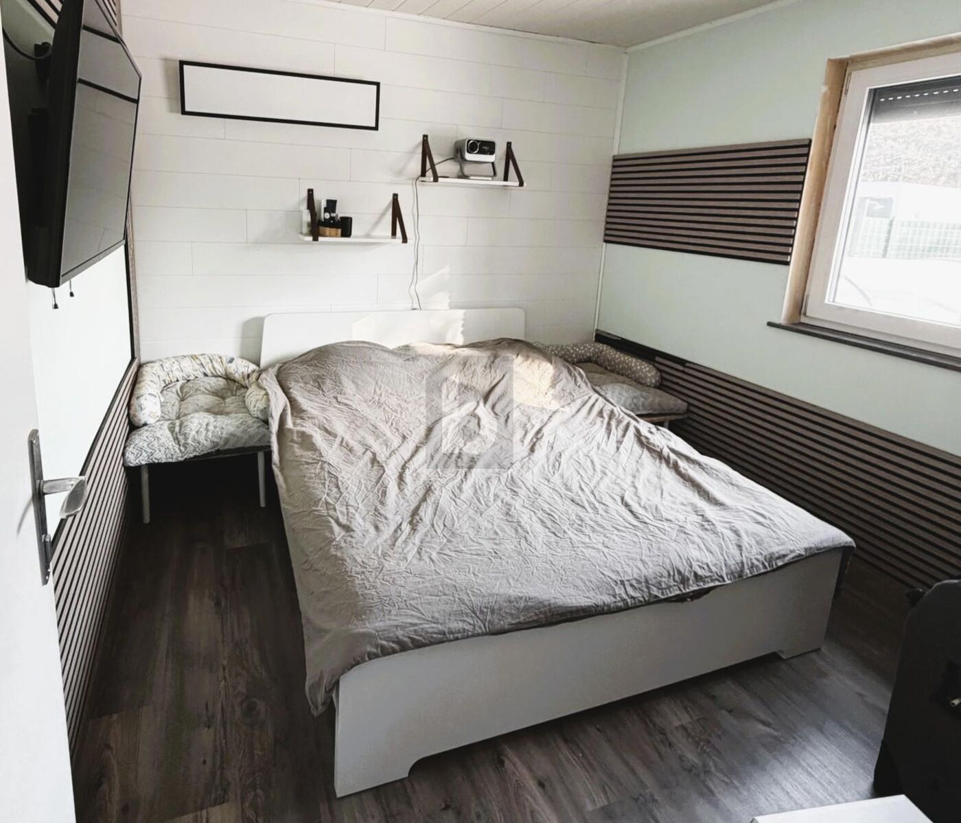 BUNGALOW MIT GROSSEM GARTEN UND POOL - RUHELAGE /  / 2491&nbsp;Hornstein / Bild 3