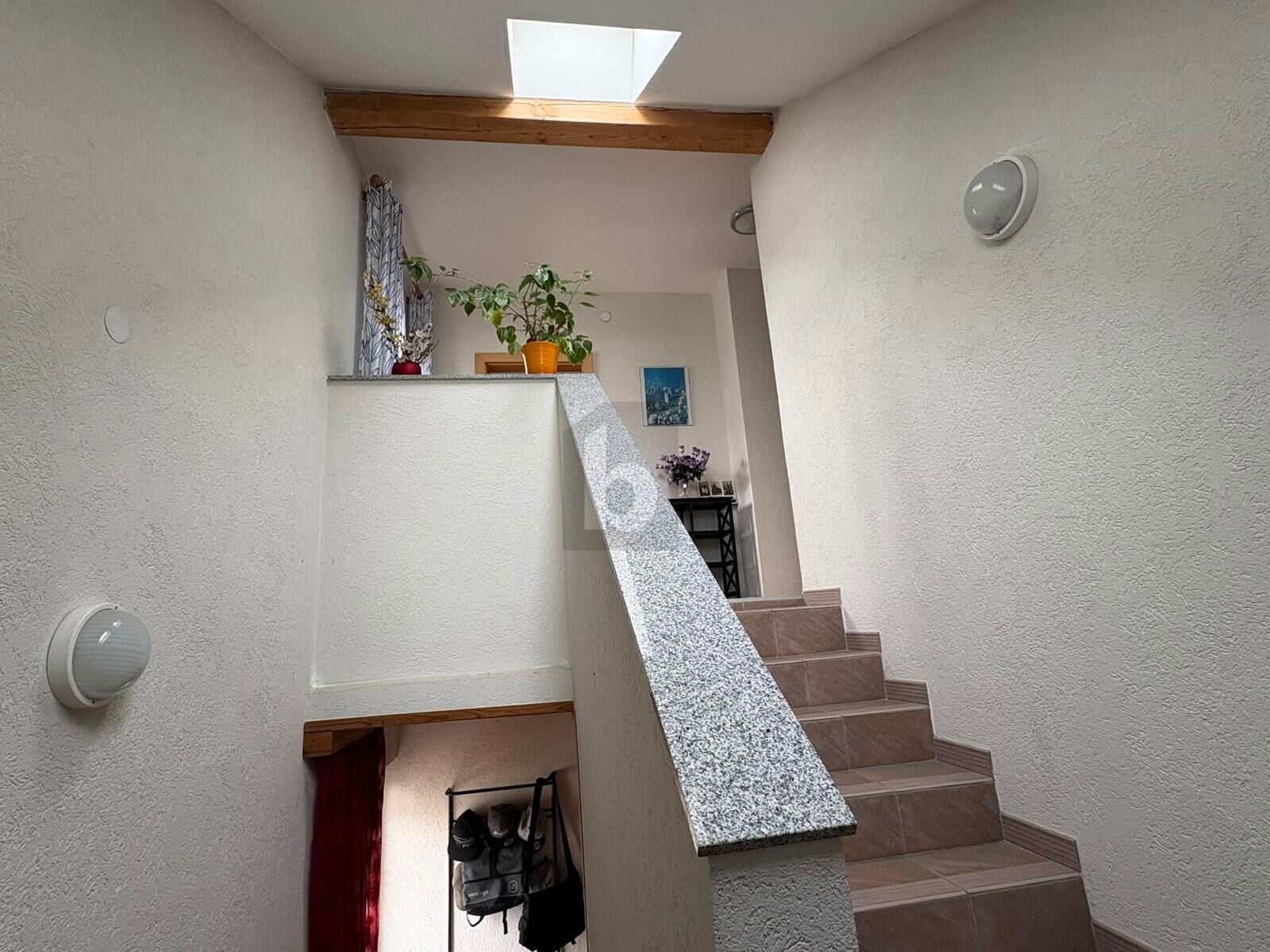 GROSSZ�GIGES EINFAMILIENHAUS IN ZENTRALER RUHELAGE MIT POOL /  / 4493&nbsp;Wolfern / Bild 2