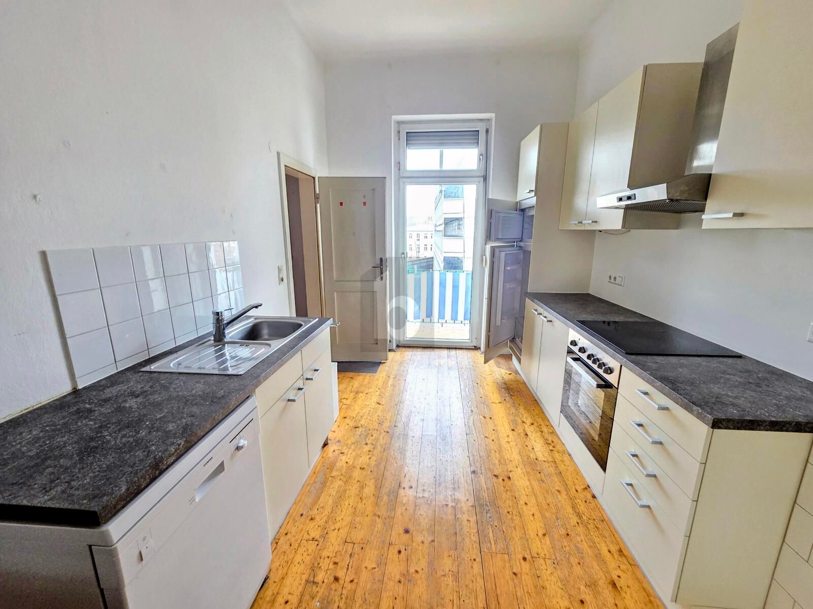 Preisreduktion! GROß MIT UNSCHLAGBARER INNENSTADT LAGE / / 8010 Graz / Bild 4