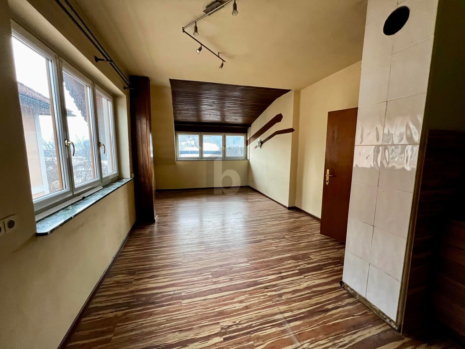 SUPER LAGE MITTEN IM ZENTRUM MIT VIEL POTENTIAL /  / 5421&nbsp;Adnet / Bild 3