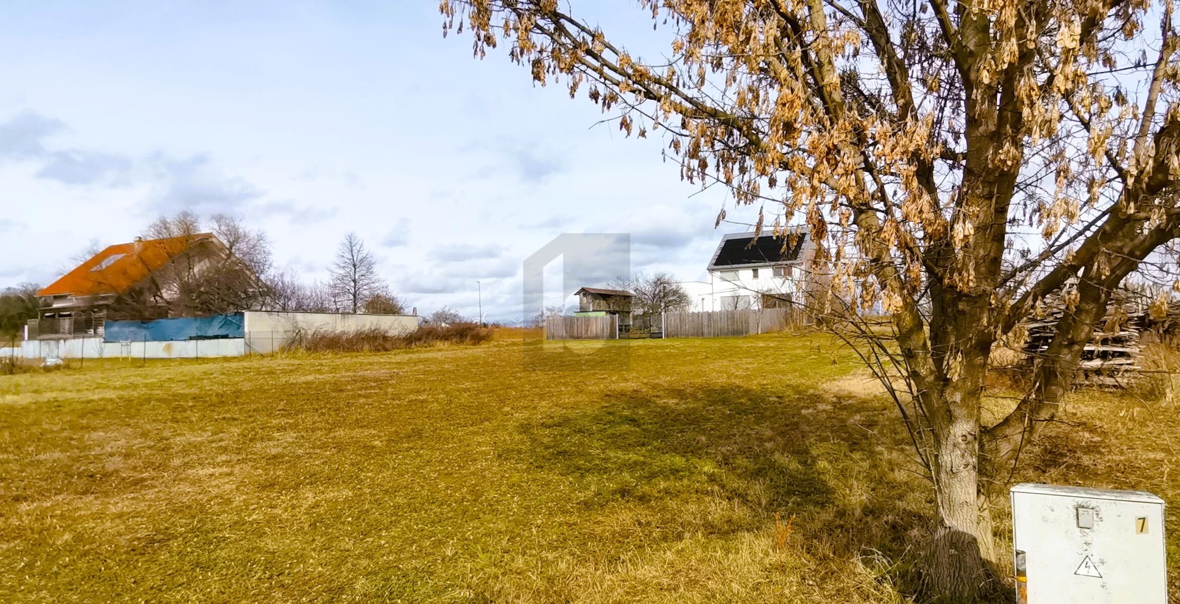 GUT GESCHNITTEN - ZWEI ZUFAHRTEN - ERH�HTE RUHELAGE - KEIN BAUZWANG /  / 7123&nbsp;M�nchhof / Bild 1