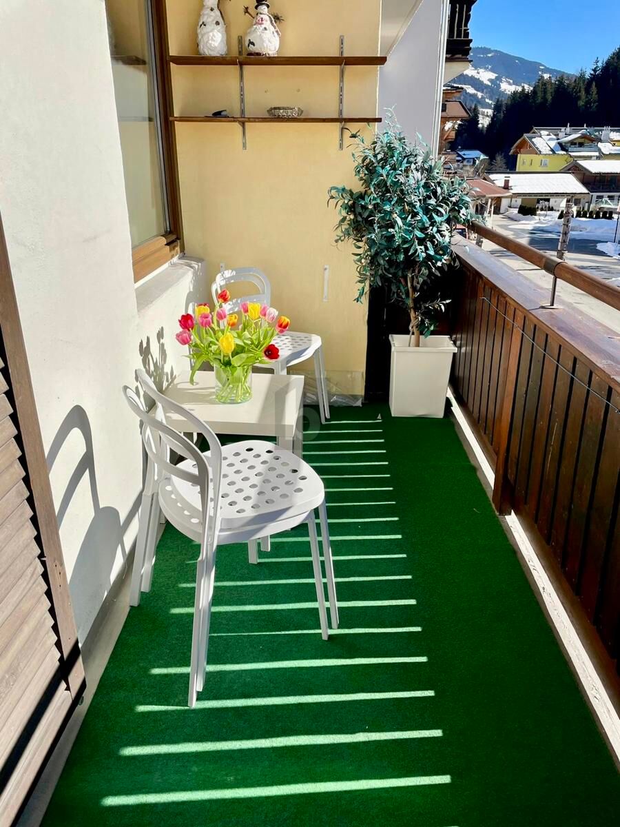 ZWEITWOHNSITZ! SUPER LAGE MIT VIEL SONNIGEM BALKON DIREKT NEBEM DEM LIFT /  / 5753&nbsp;Saalbach / Bild 3