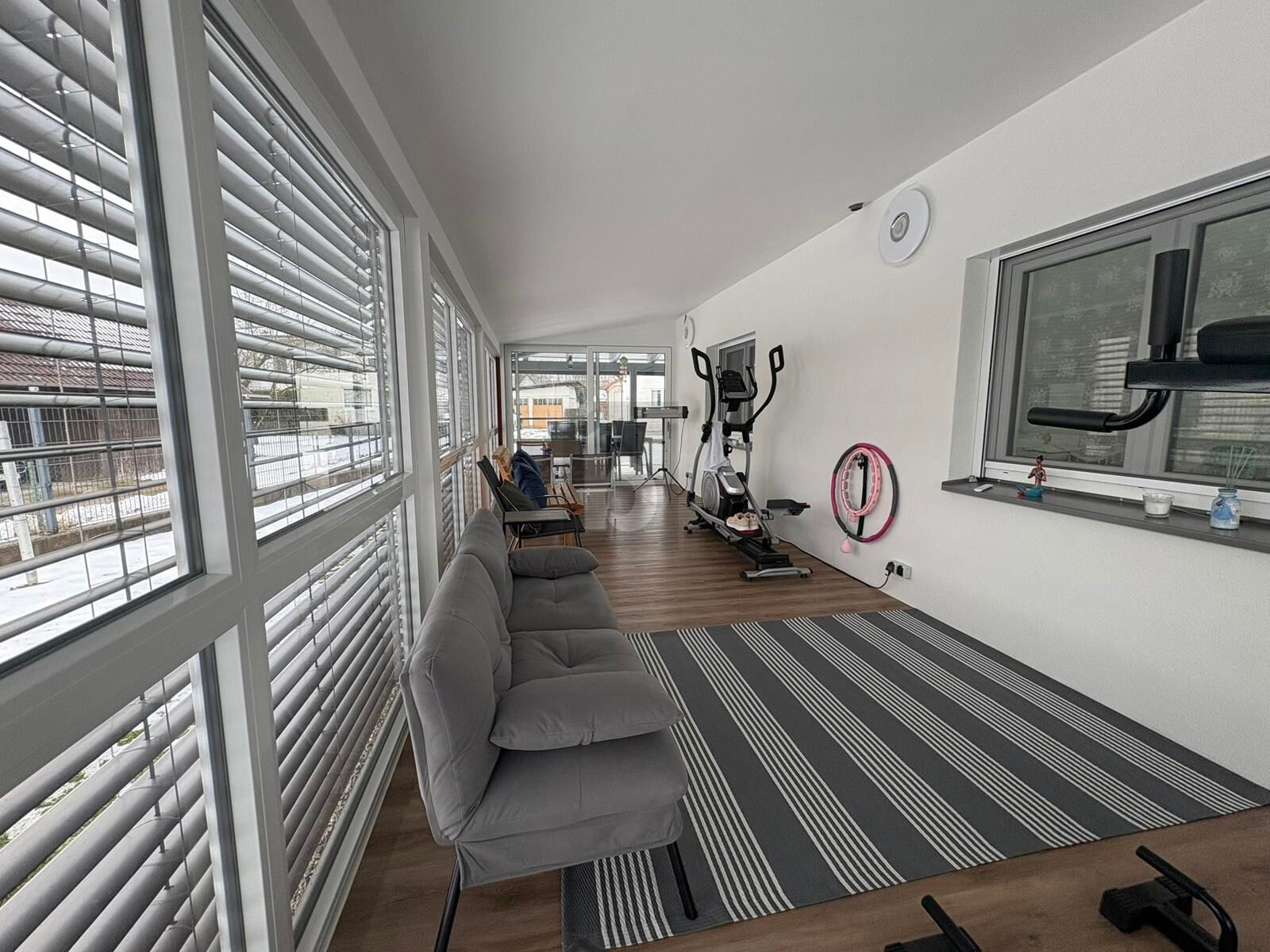 LUXURI�SER WOHNHIT MIT AU�ERGEW�HNLICHEM PLATZANGEBOT /  / 4523&nbsp;Neuzeug / Bild 1