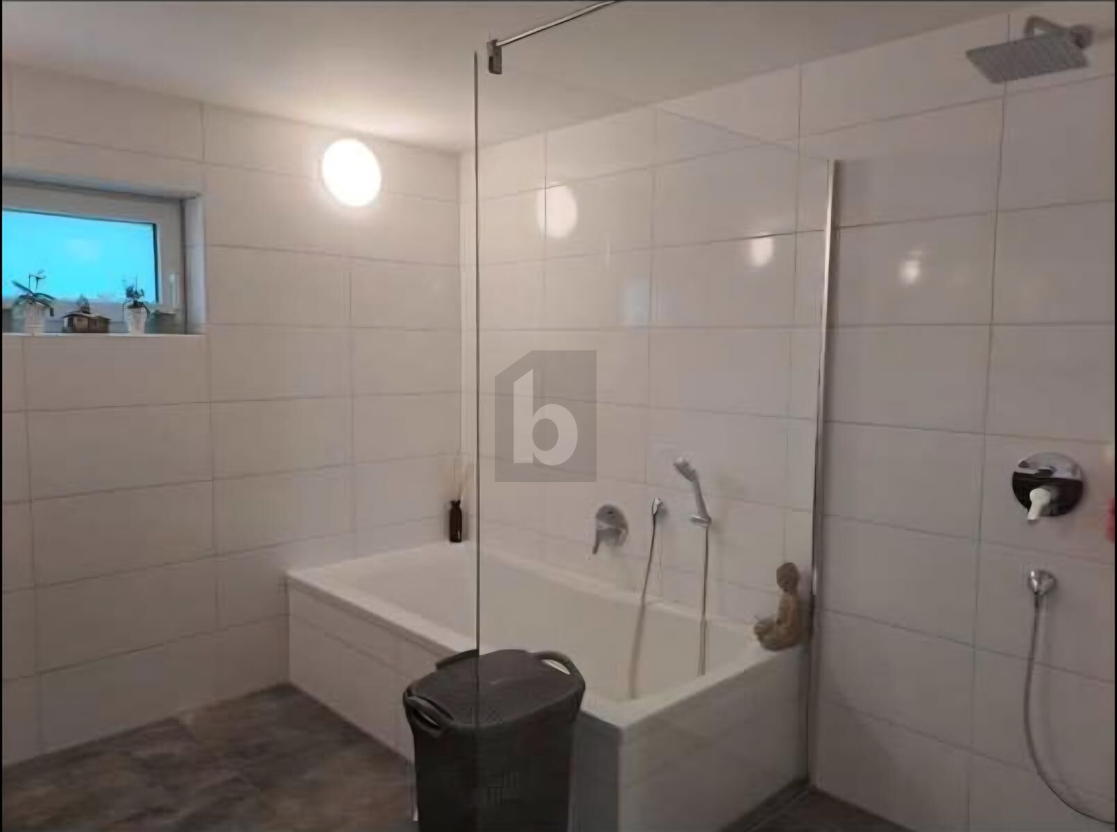 Preisreduktion! WOHNKOMFORT - 4 ZIMMER, TERRASSE, PARKPL�TZE UND SCH�CKL-BLICK INKLUSIVE /  / 8042&nbsp;Graz / Bild 4