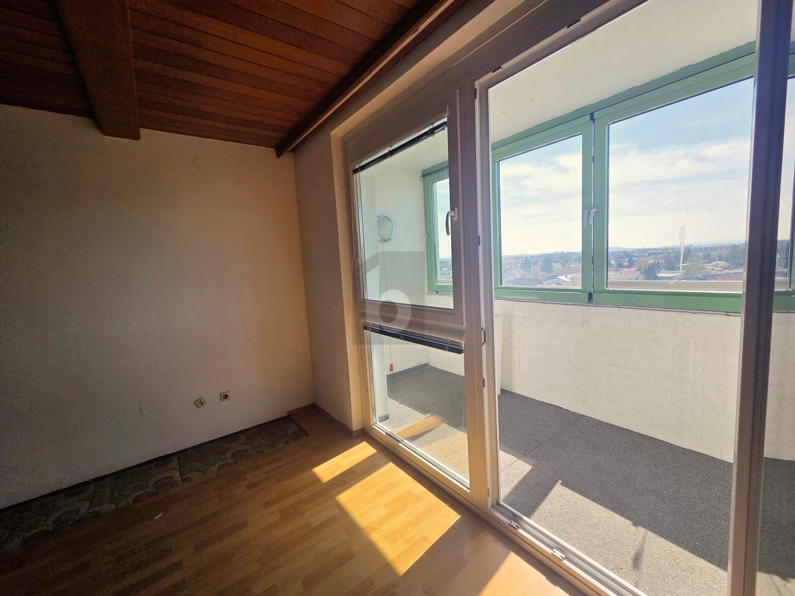 KAPITALANLAGE MIT LICHT, UMBAUOPTION UND EIGENEM TIEFGARAGENSTELLPLATZ /  / 8053&nbsp;Graz / Bild 2